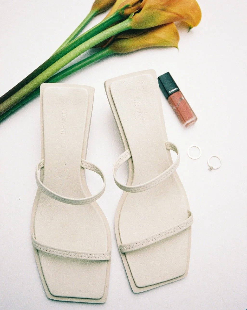 Details from Laura + Pete's wedding day. Captured by @cedar_shoots on film in studio at @blancstudiobyronbay