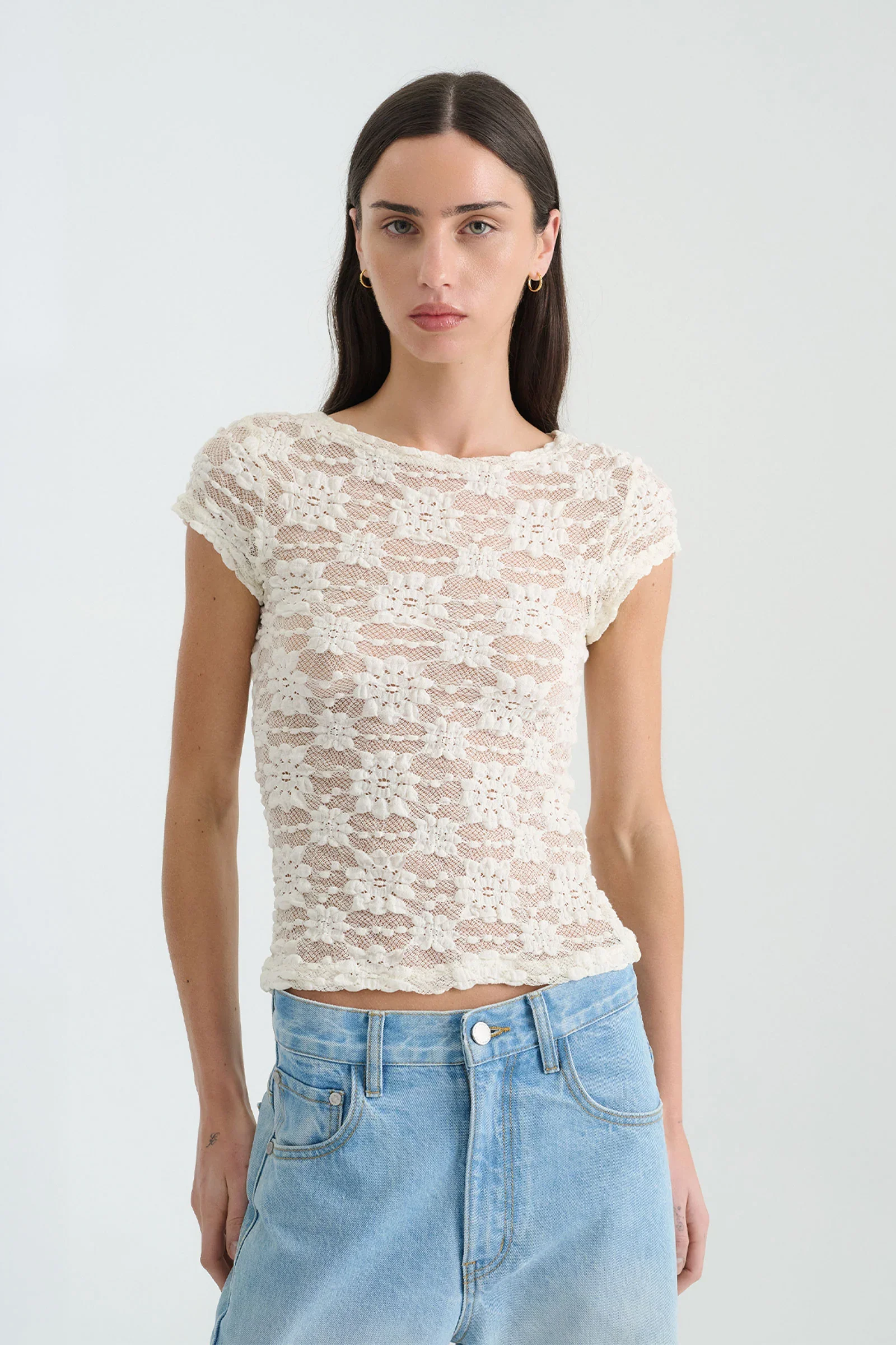 ROWIE-Galo-Sunflower-Lace-Tee-Creme-front.jpg-2.webp