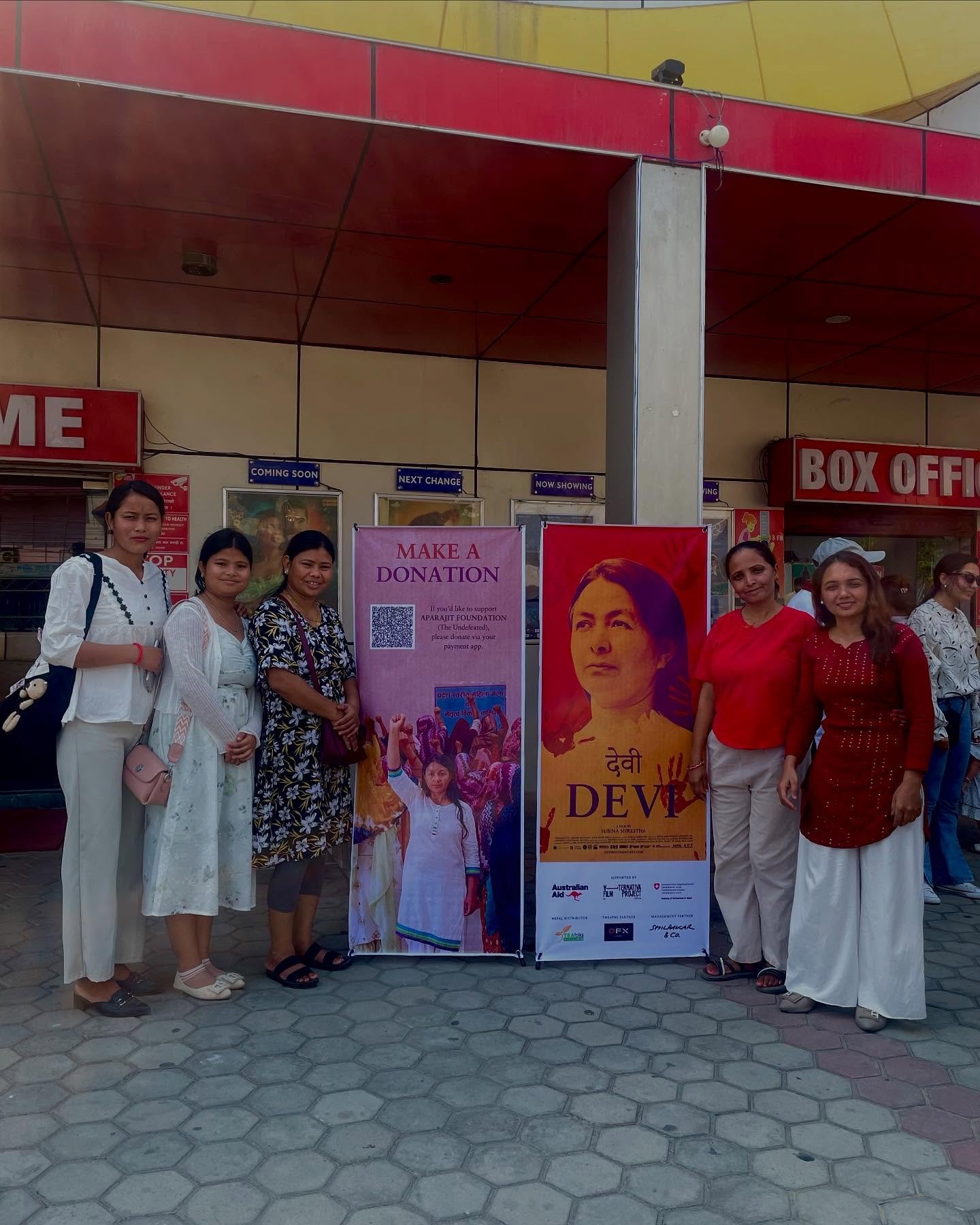 Stop 1: Dhangadhi 

Thankyou to everyone who took their time out to come to the screening, especially to the local leaders who stayed back to interact with the amazing Devi Khadka.

#DeviDocumentary #NepalTour