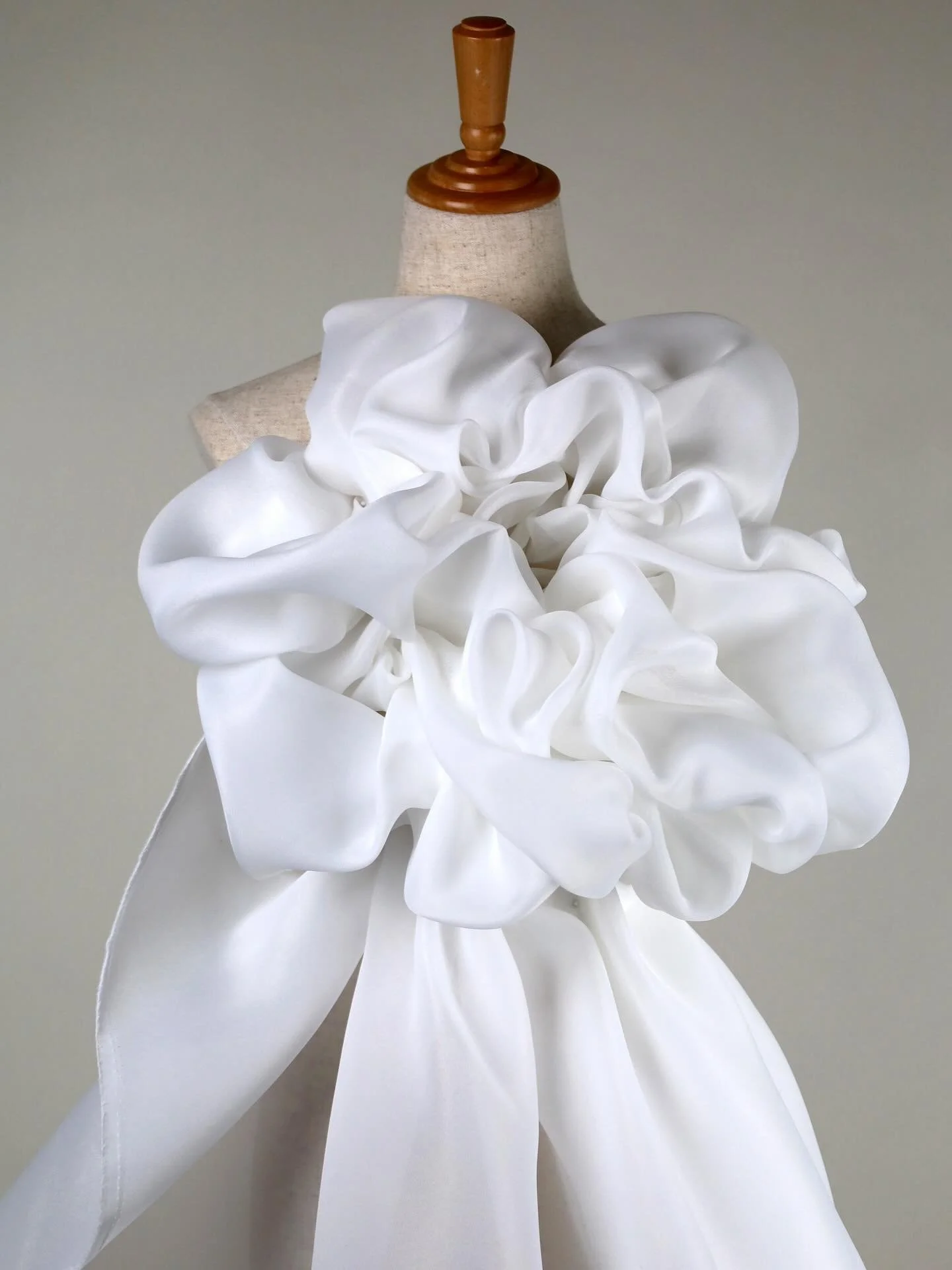 New Arrival &ndash; Polyester Gazar F8940
A timeless bridal fabric with a crisp handle and elegant structure.
Silk white, 100% polyester, 160cm wide &ndash; perfect for voluminous skirts, sculptural bows, and statement gowns.

#bridalfabric #bridalco