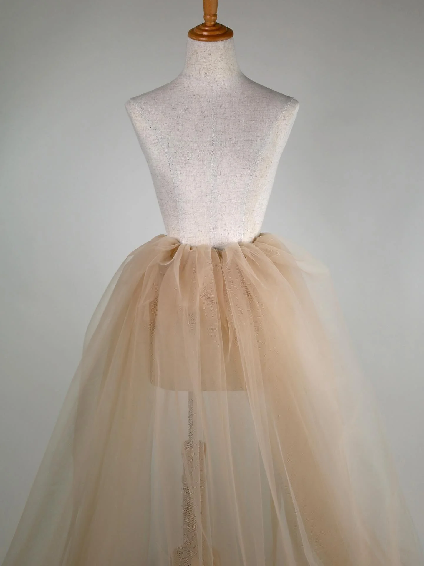 Back in Stock
F6603 &ndash; English Tulle in Nude

Always in demand, our classic English tulle features a fine hexagonal weave in 100% nylon. A sophisticated and refined quality, perfect for bridal and evening wear design.

300cm wide. Available as a