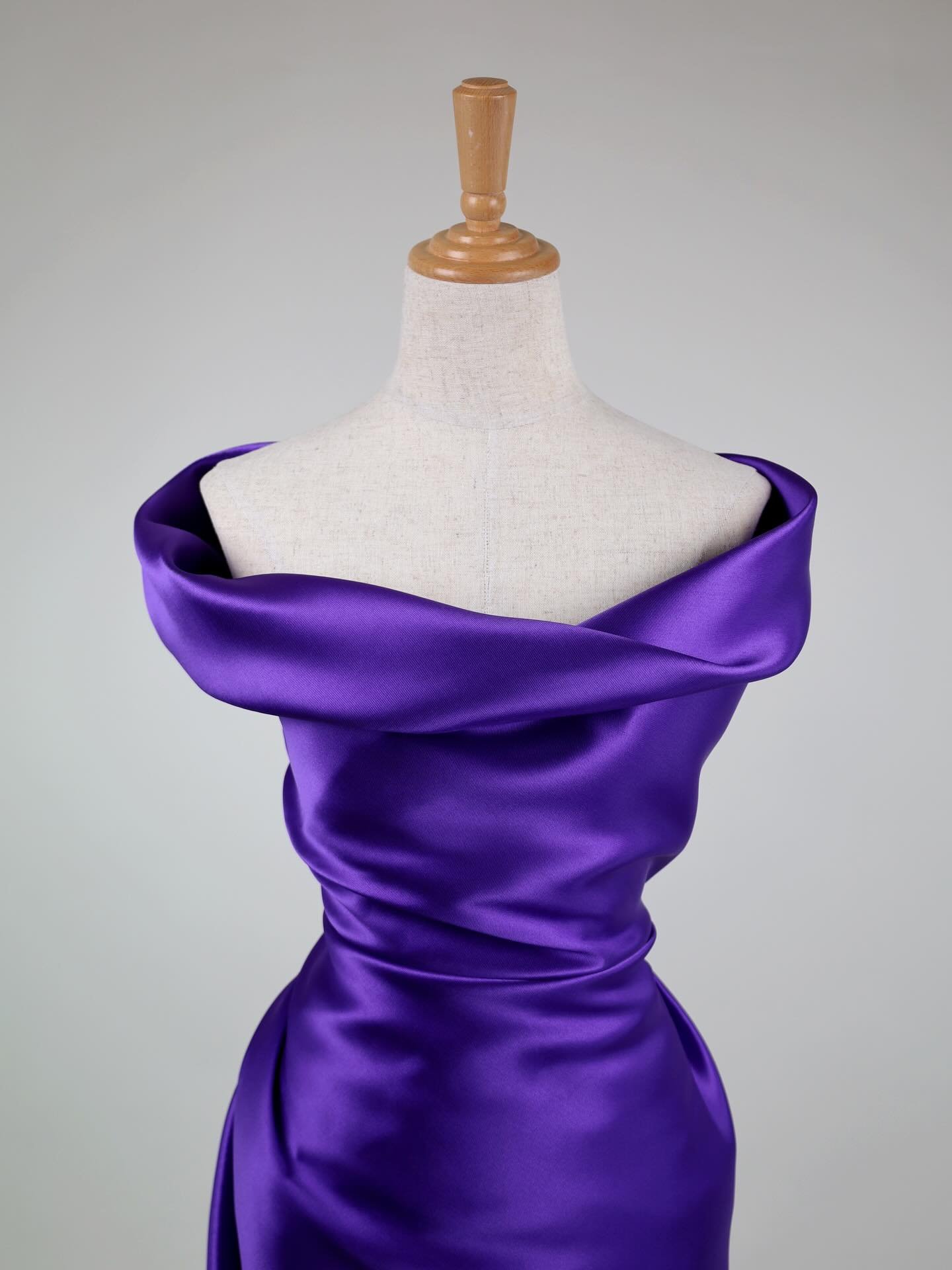 F8986 Mikado &ndash; Royal Violet

One of five new additions to our bestselling Mikado collection, Royal Violet is striking and opulent &mdash; a shade that commands attention and enhances the sculptural quality of this luxurious twill.

Also new thi