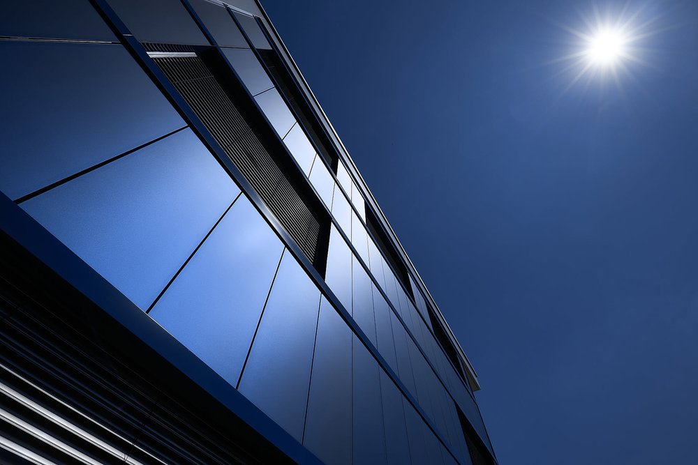  Fassadendetail Solarmodule AVANCIS 
