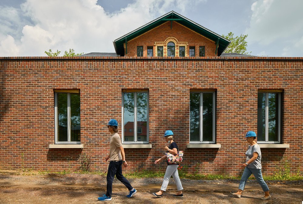  Exterieuraufnahme Sächsisches Krankenhaus - Altscherbitz zum Tag der Architektur 2021 