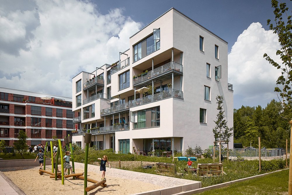  Architekturfotografie Wohnhäuser Leipzig mit Spielplatz 