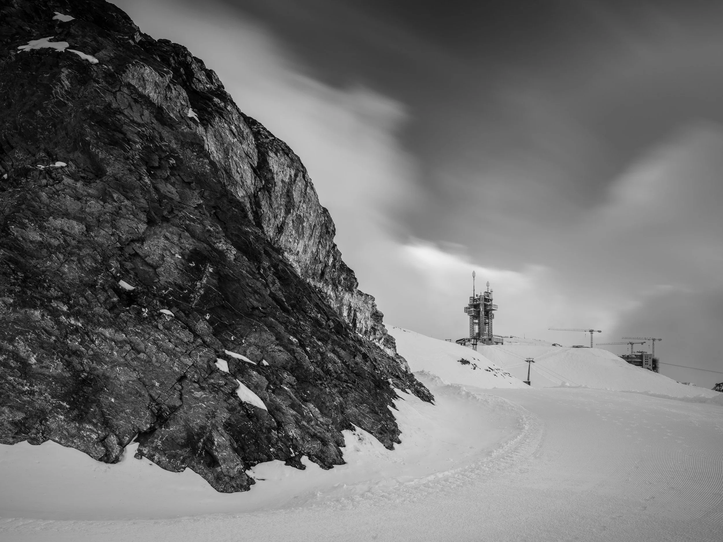 Titlis Tower by Herzog & De Meuron: Modern Architecture in the Swiss Alps