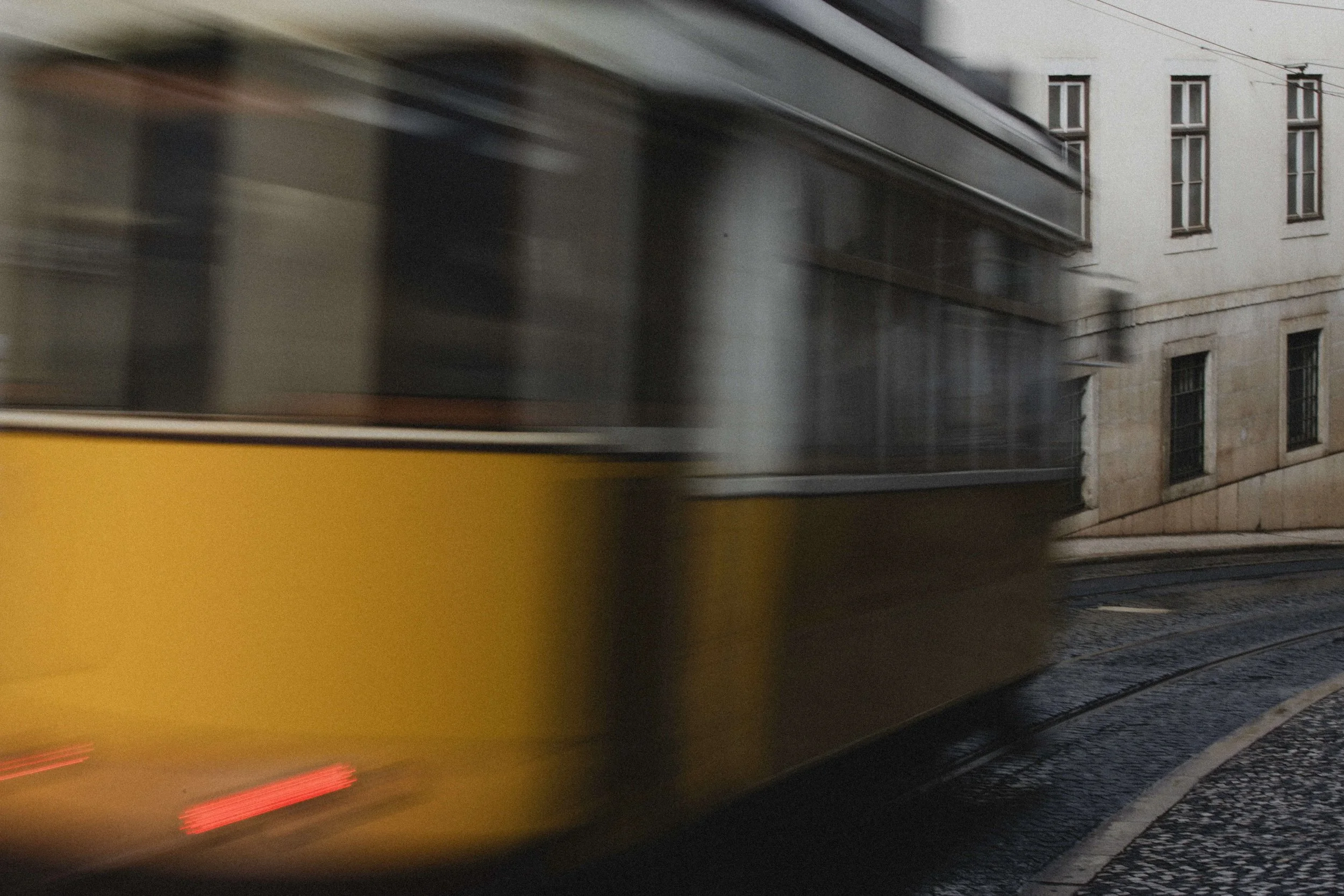 joshua-earle-mVAQCzIROIE-unsplash (1).jpg