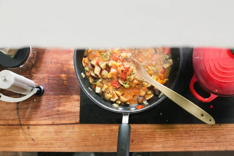 An everyday meal: Simple summer sauce