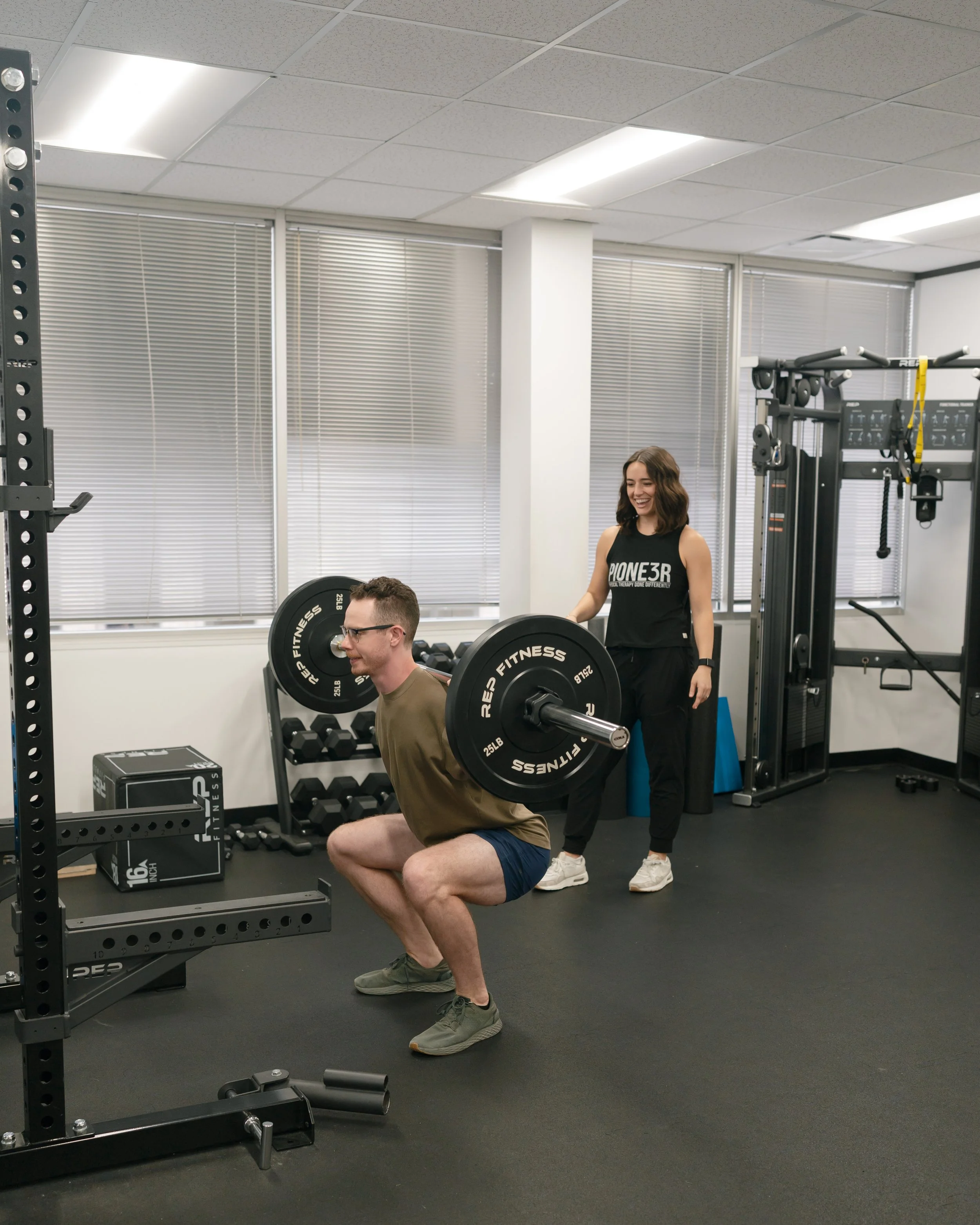 Insurance vs. Cash-Pay Physical Therapy in Houston: What's Best for You?