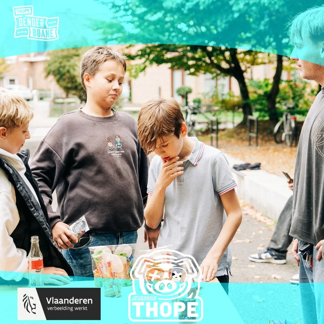 ๐ธ Hier zijn de foto's van de activiteit van gisteren!
Met Thope Oenderboane brengen we het jeugdhuis en onze activiteiten naar jullie toe! ๐ฅ
Gisteren kon je ons vinden op het speelplein aan de Parklaan, waar we samen met jullie een superleuke dag