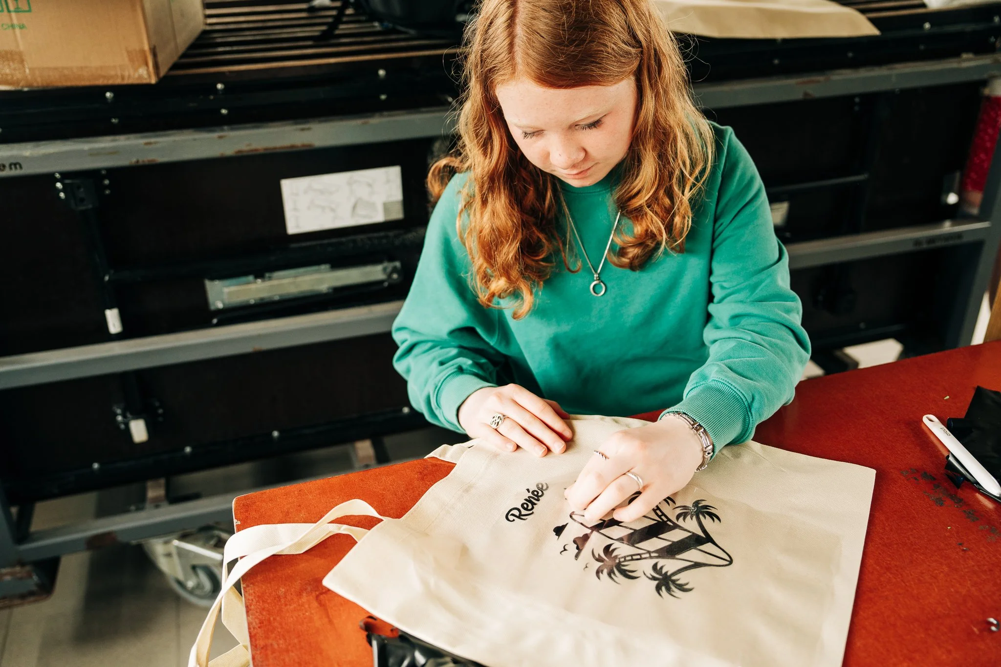 2026-04-15 Thope Oenderboane Loppem Totebags (15 van 32).jpg