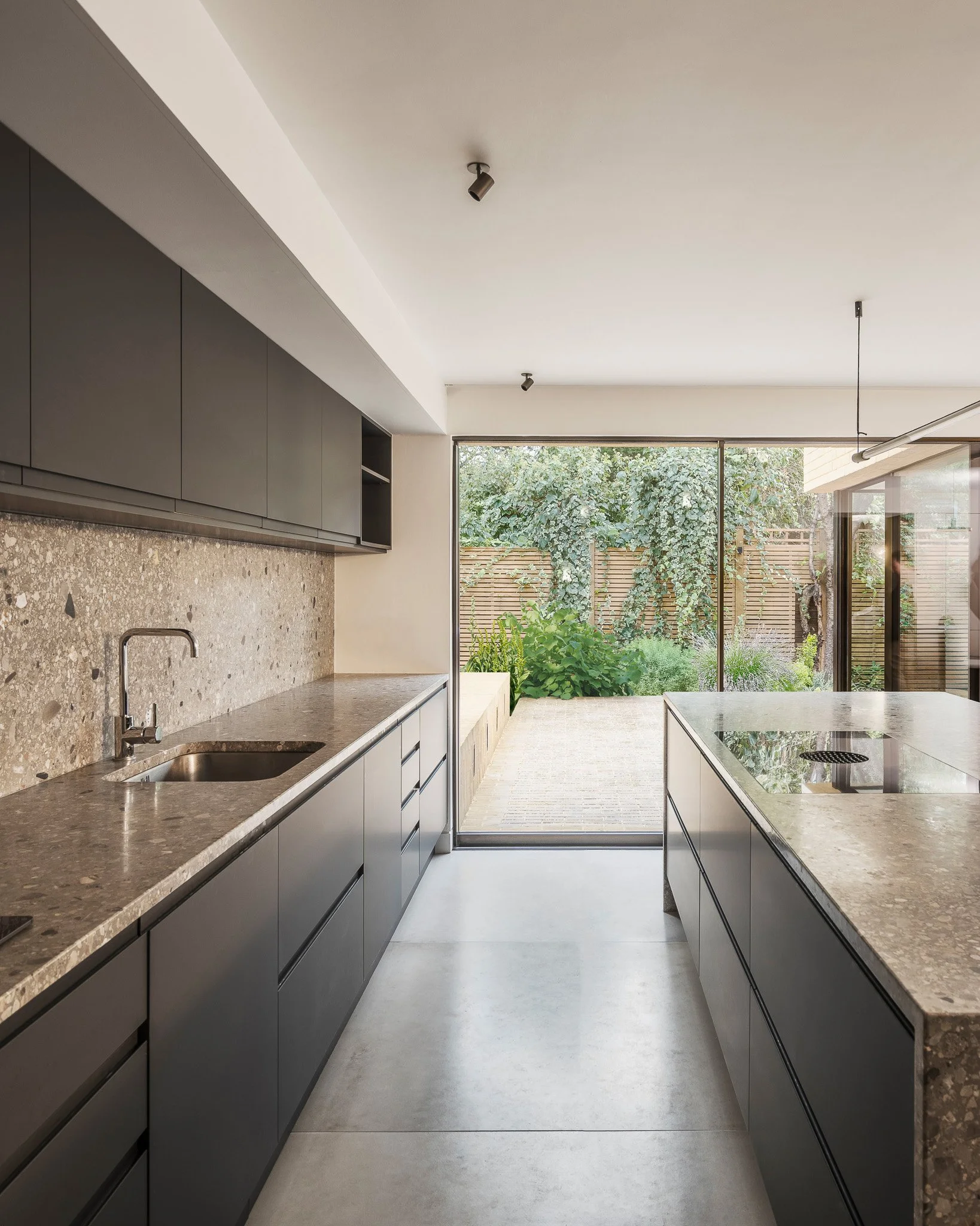 Architect-Rees Architects_Project-Hackney Victoria Park_Photographer-Pierce Scourfield-1.jpg