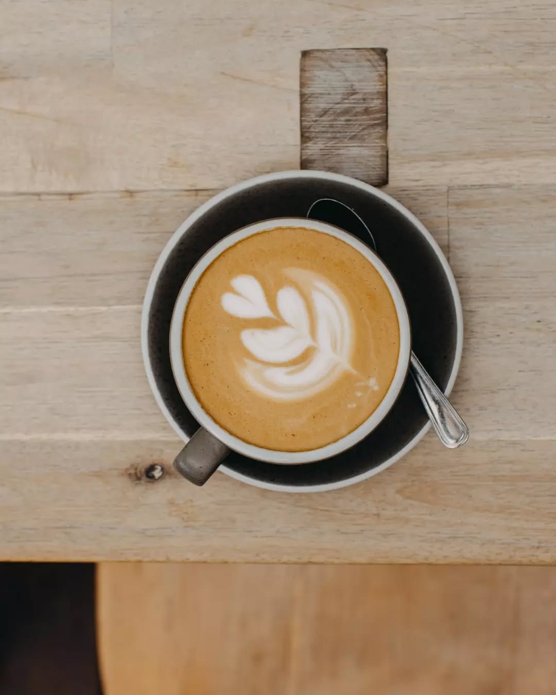 A little Monday magic at the Farmhouse. Fresh coffee, slow mornings and good vibes waiting from 9am.

Join us, link in bio.