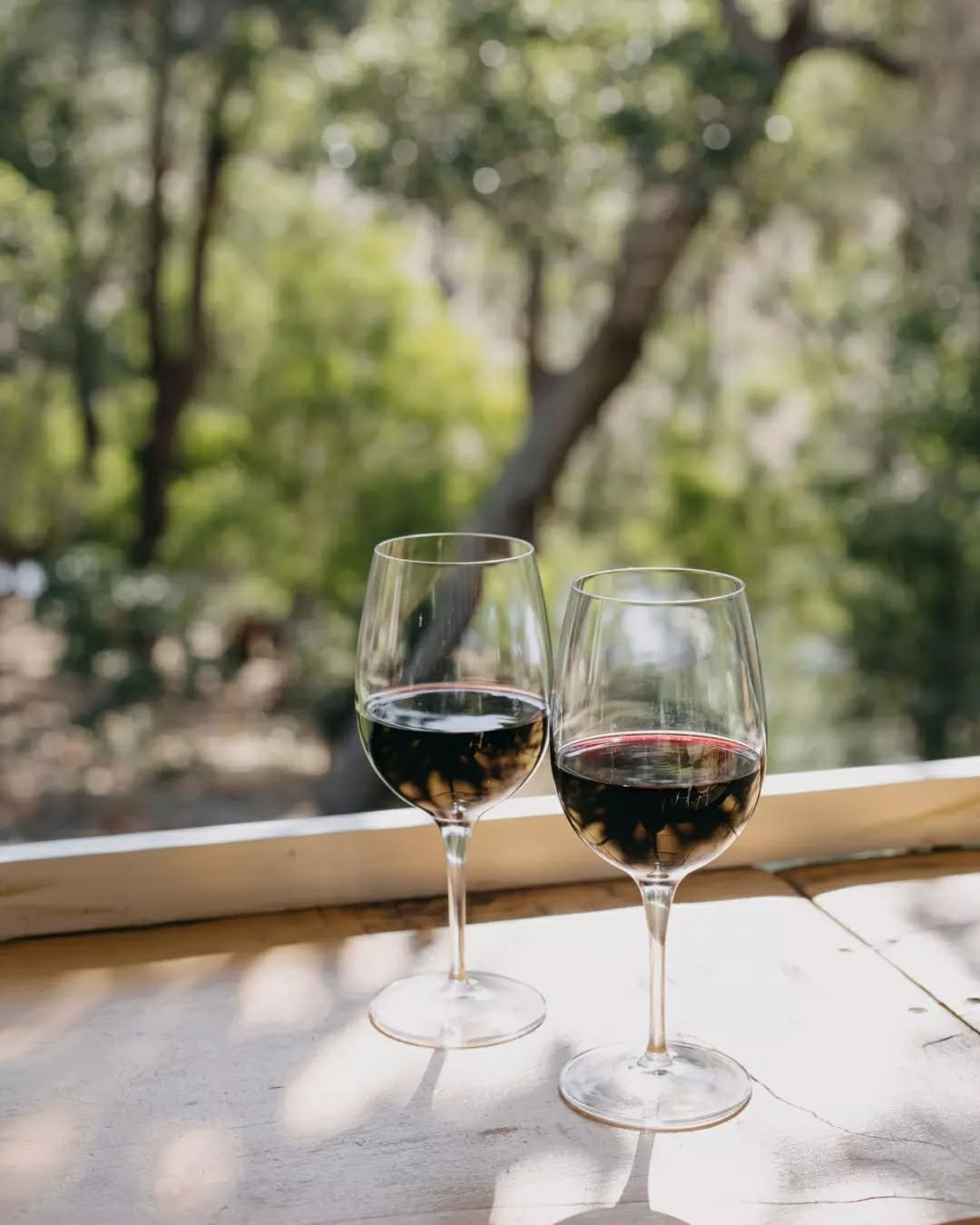 It&rsquo;s wine o&rsquo;clock somewhere! 🍷 Whether you&rsquo;re joining us for brunch, lunch, or all-day grazing, relax with a glass of wine, it&rsquo;s the perfect way to ease into the long weekend at the Farmhouse. ✨

Walk-ins welcome or book ahea