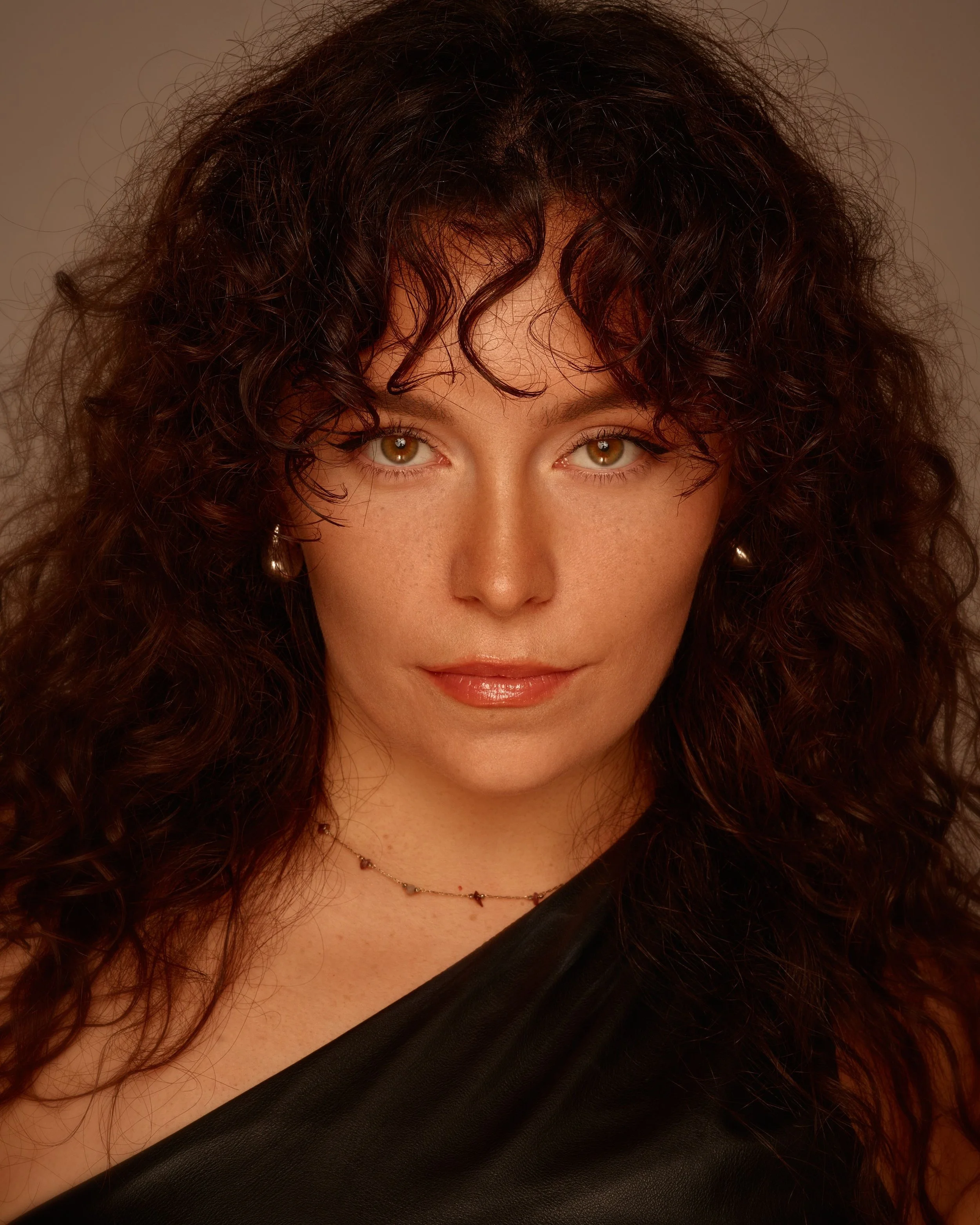 hannah b headshot.jpg