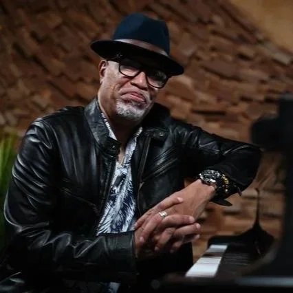 #1 Smooth Jazz Pianist Bob Baldwin