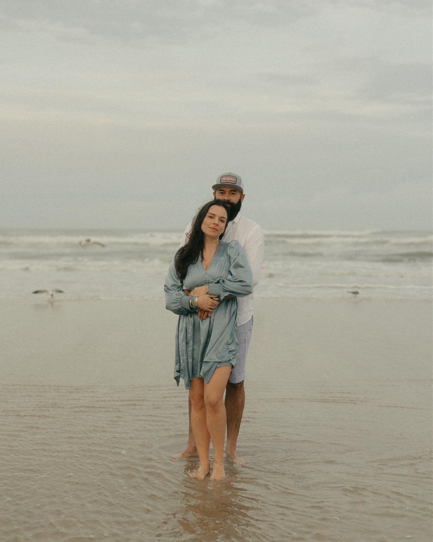 I&rsquo;m really proud and pleased with this gallery so before I send it here are more of my favorites. 

Happy Friday!

#newsmyrnabeach #newsmyrnabeachphotographer #orlandophotographer #tampaphotographer #orlandocouplesphotographer #centralfloridaph