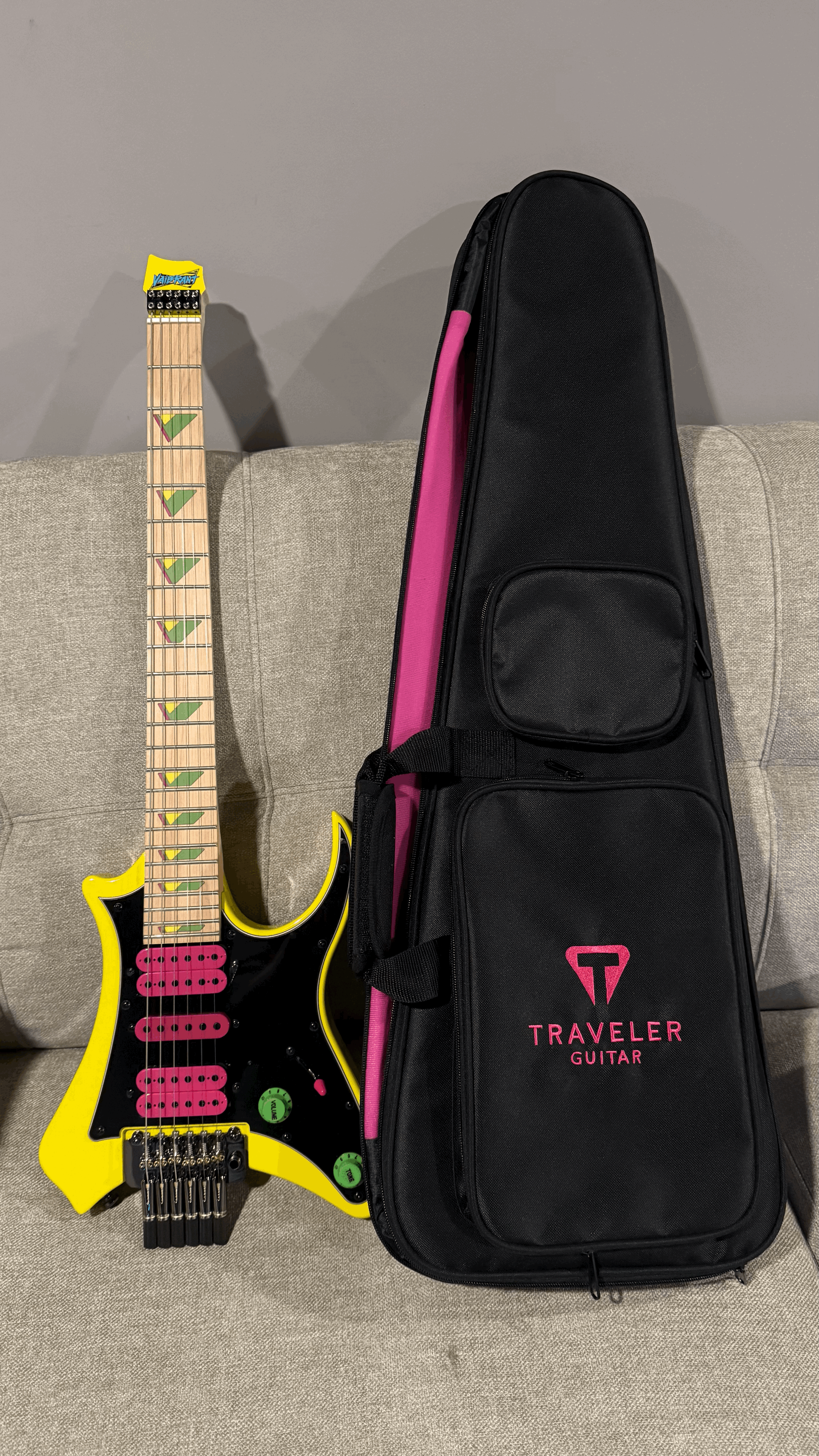 Traveler Guitar Headless Vaibrant Deluxe V88XHL – Full Review