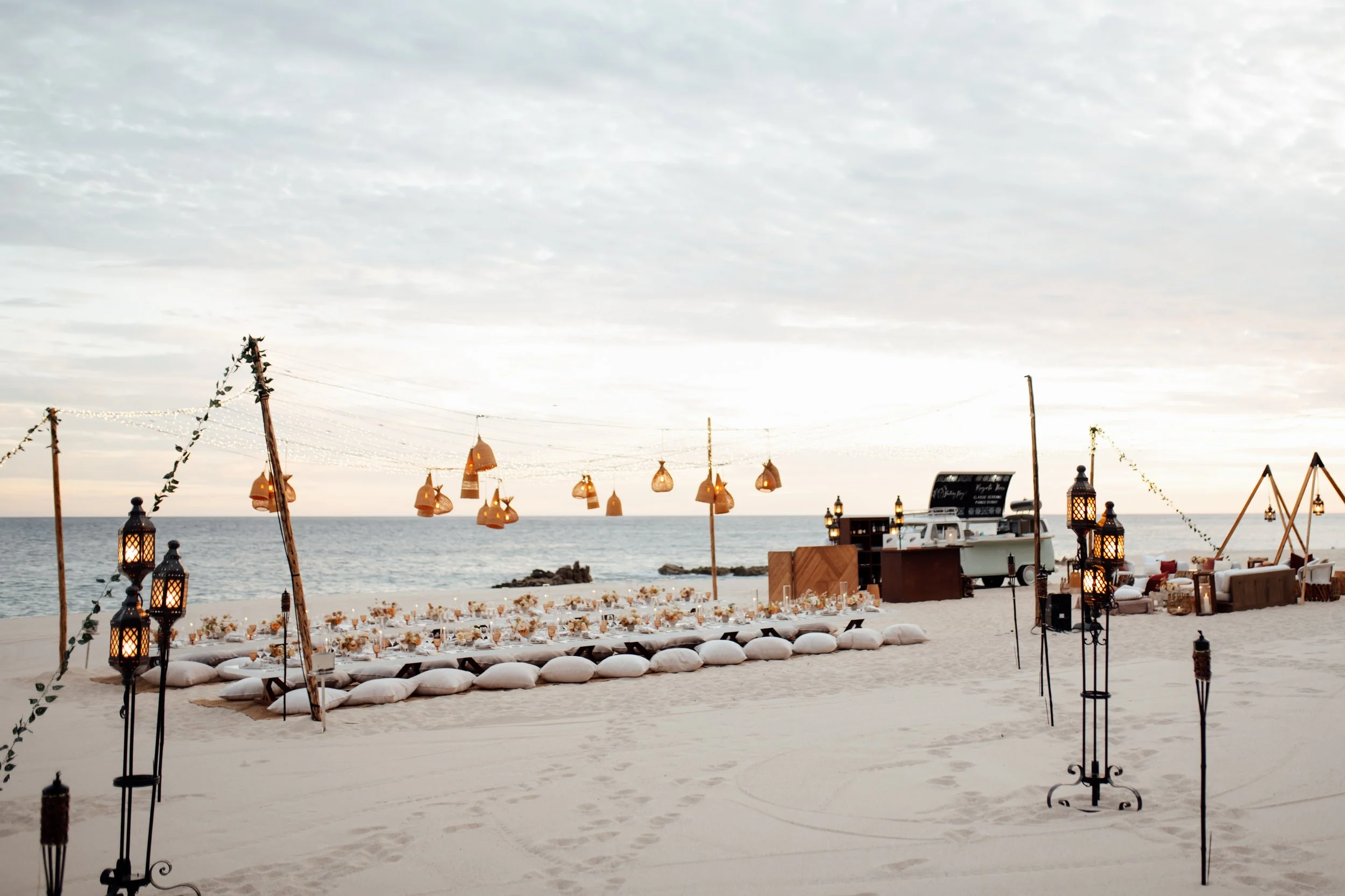 Palmillasetupbirthdaypartybeach:MKD059.jpg