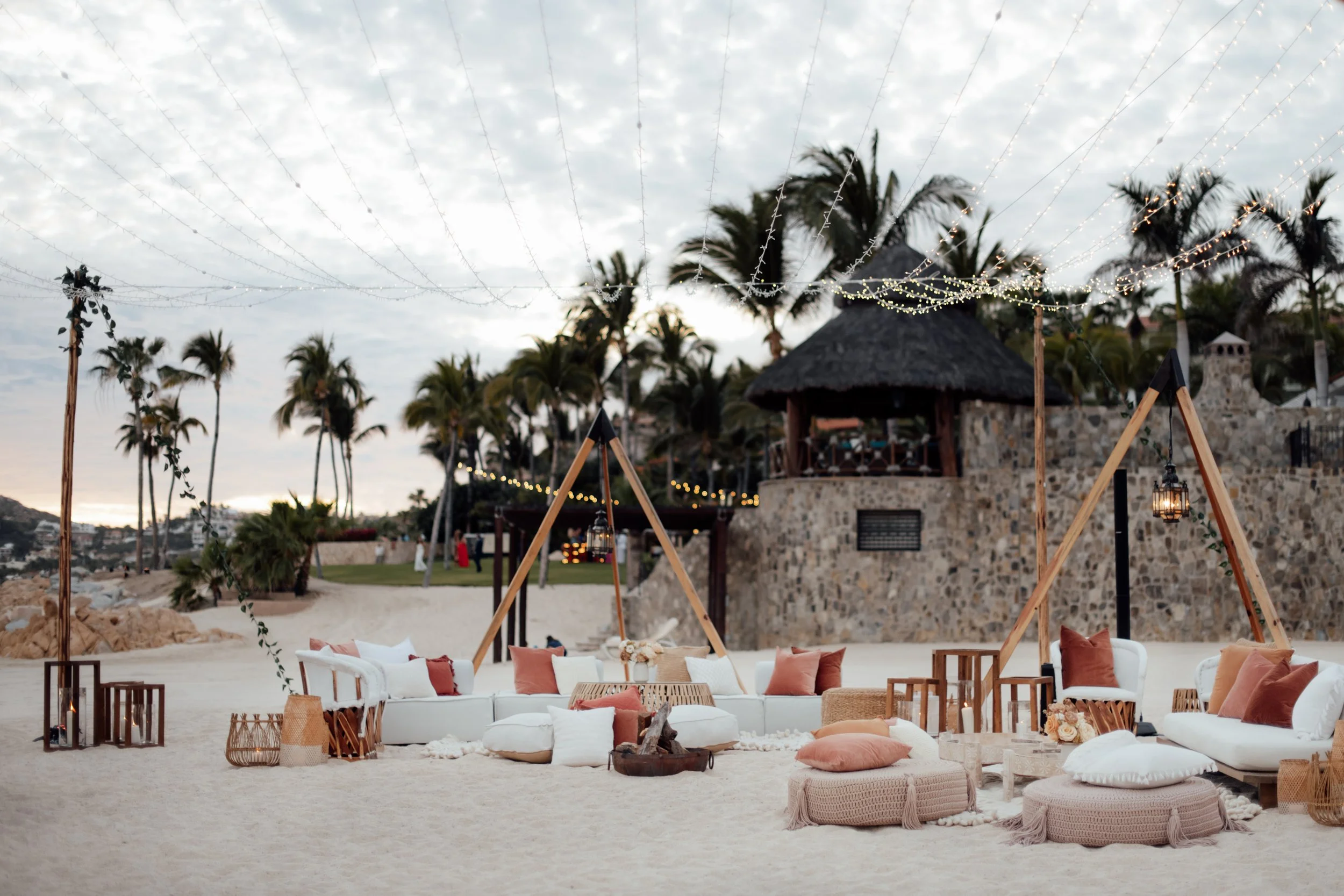 Palmillasetupbirthdaypartybeach:MKD033.jpg