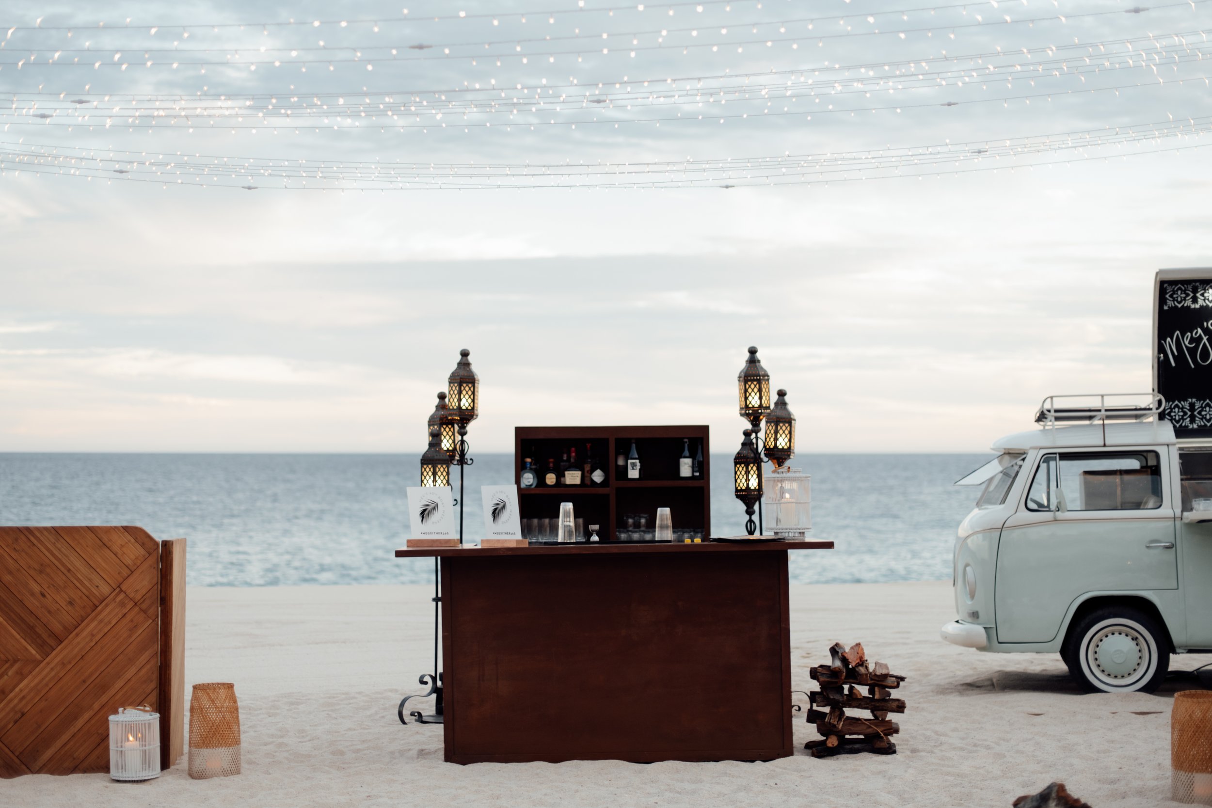 Palmillasetupbirthdaypartybeach:MKD049.jpg