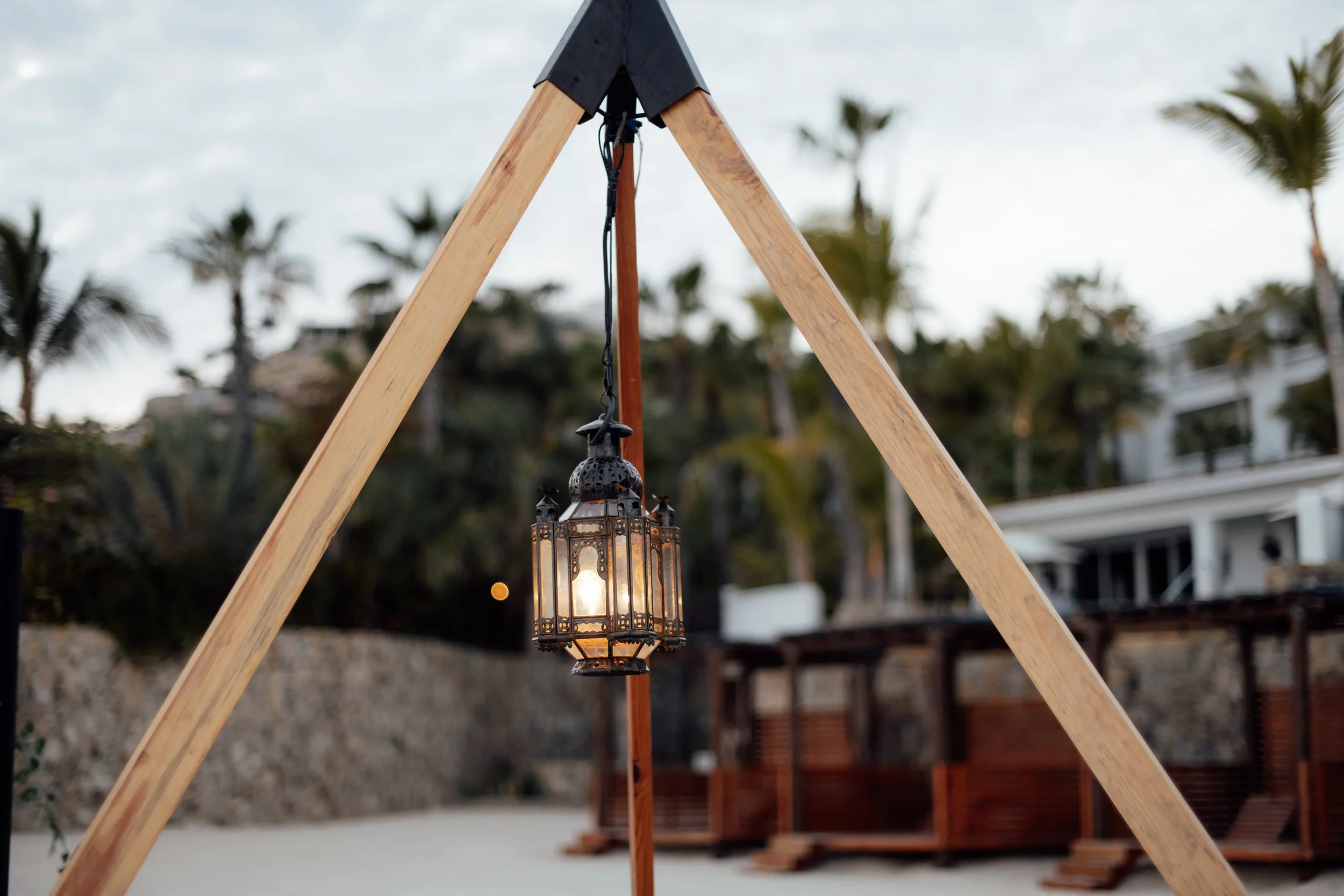 Palmillasetupbirthdaypartybeach:MKD036.jpg