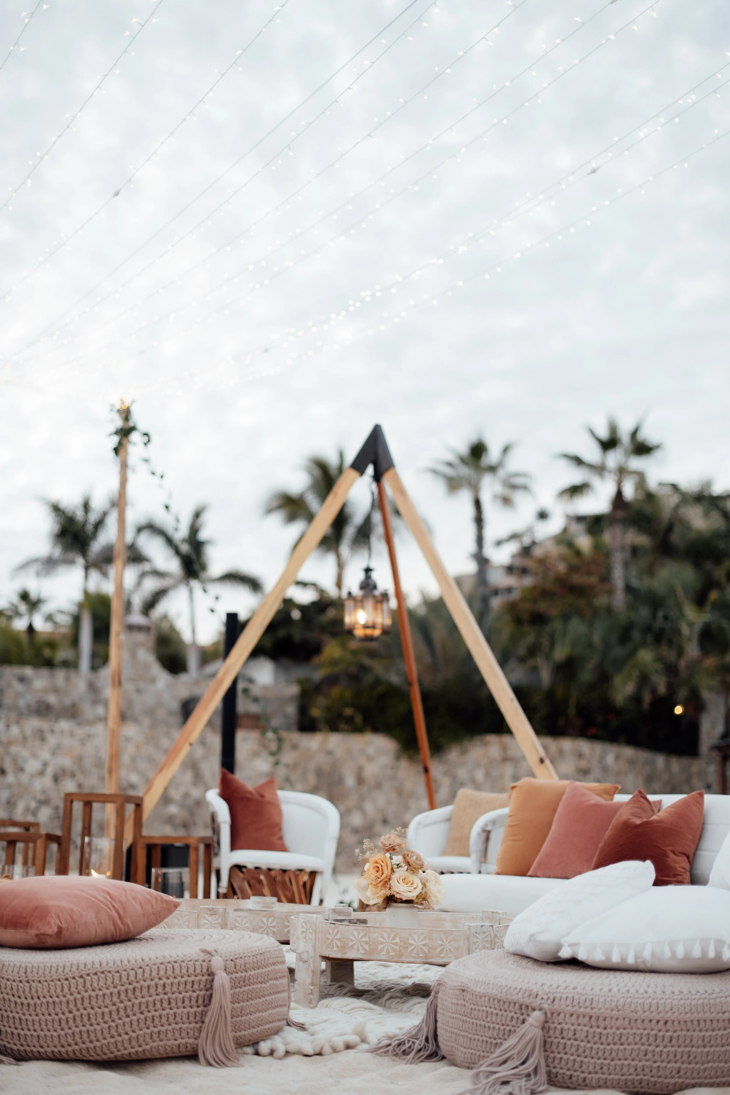 Palmillasetupbirthdaypartybeach:MKD035.jpg