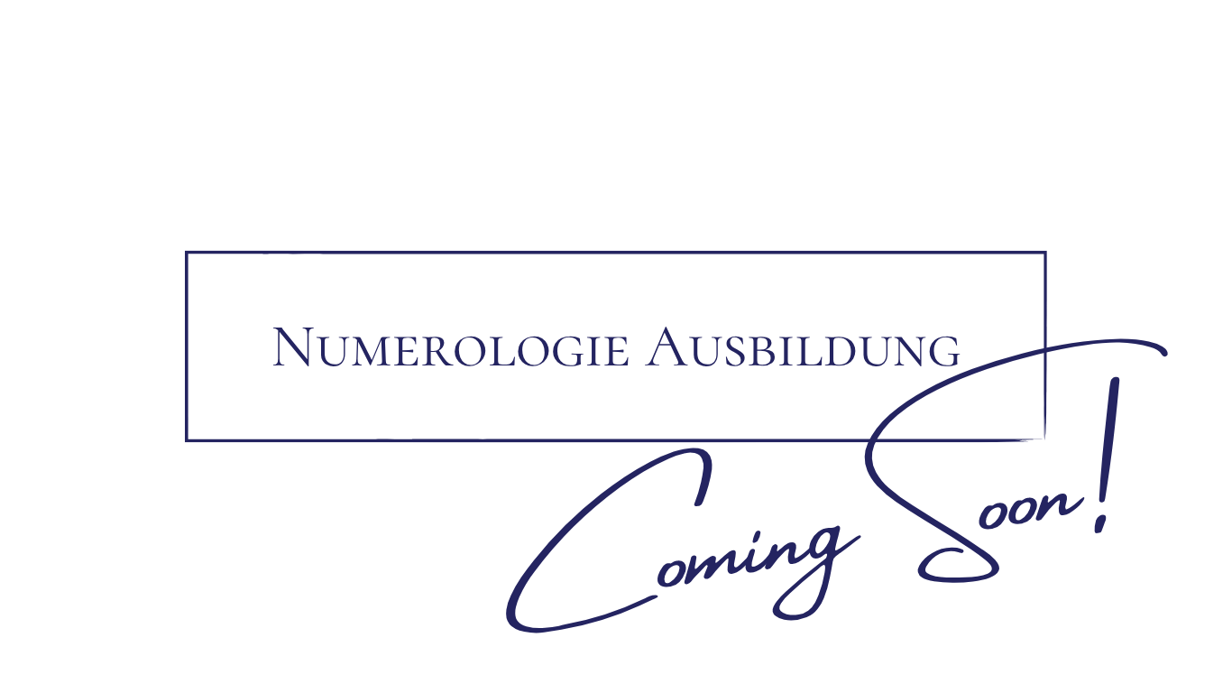 Grafik mit Text: mmer mehr! Numerologie Ausbildung. Coming Soon!