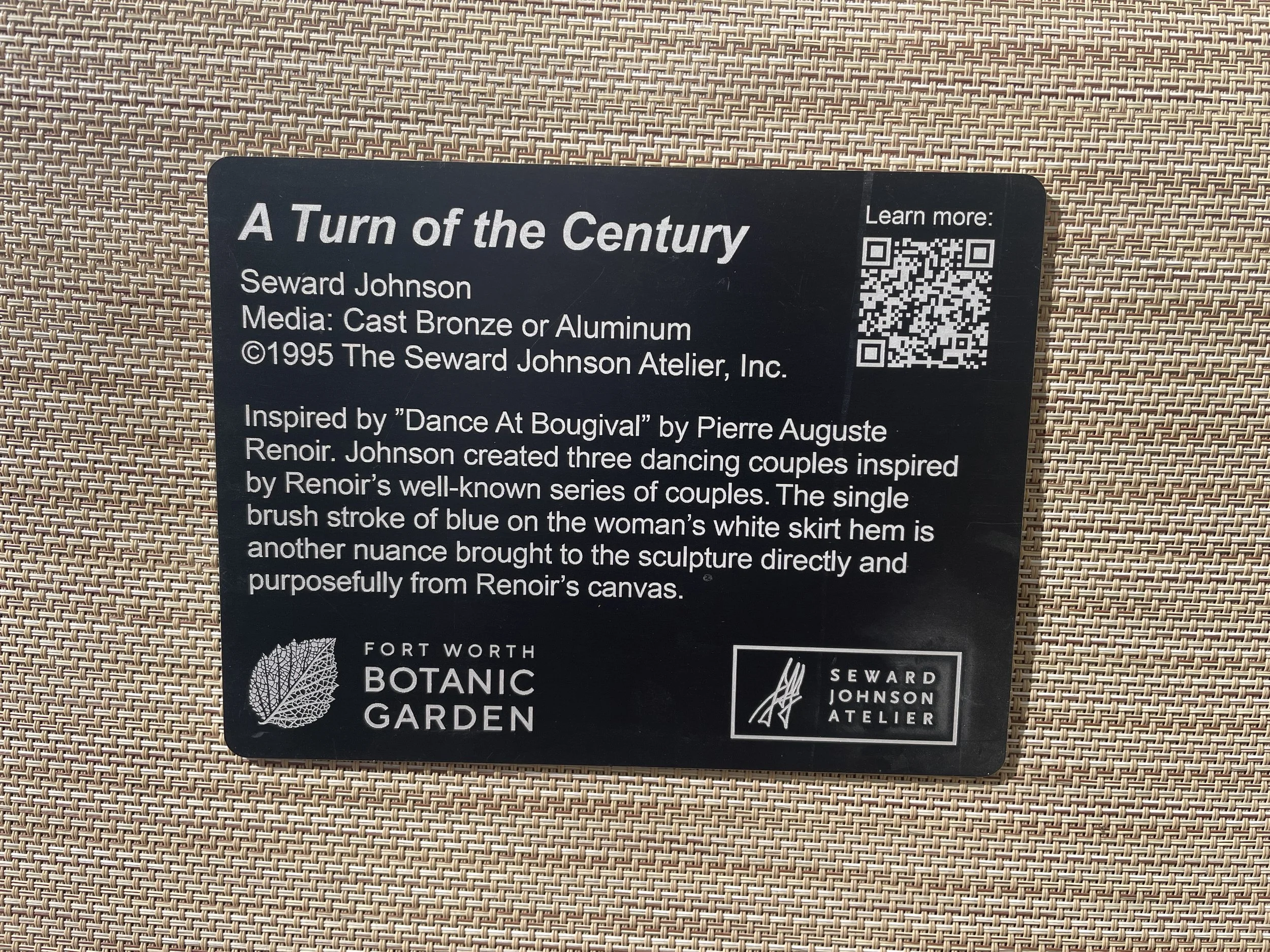 How to Create Effective Exhibition Labels and Art Labels