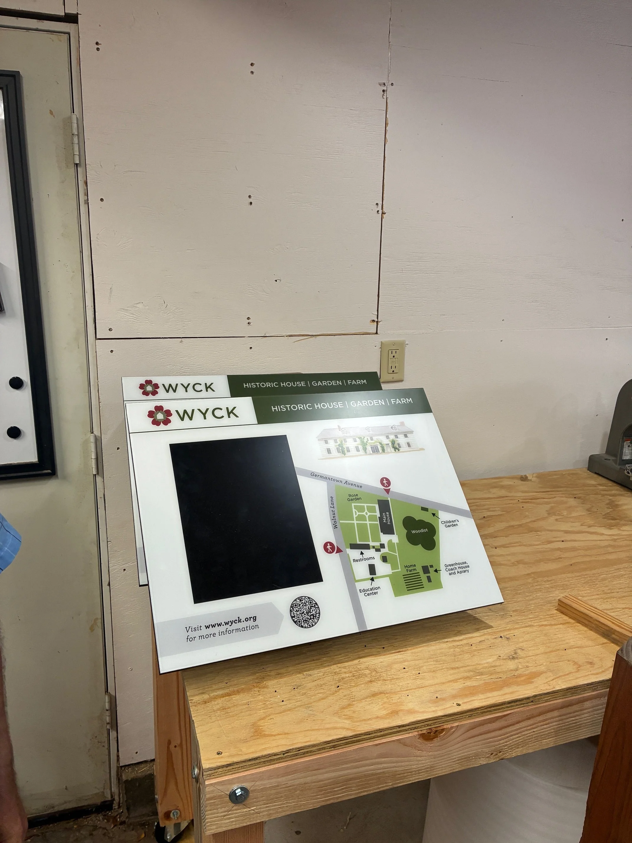 wyck flip it - shop.JPG