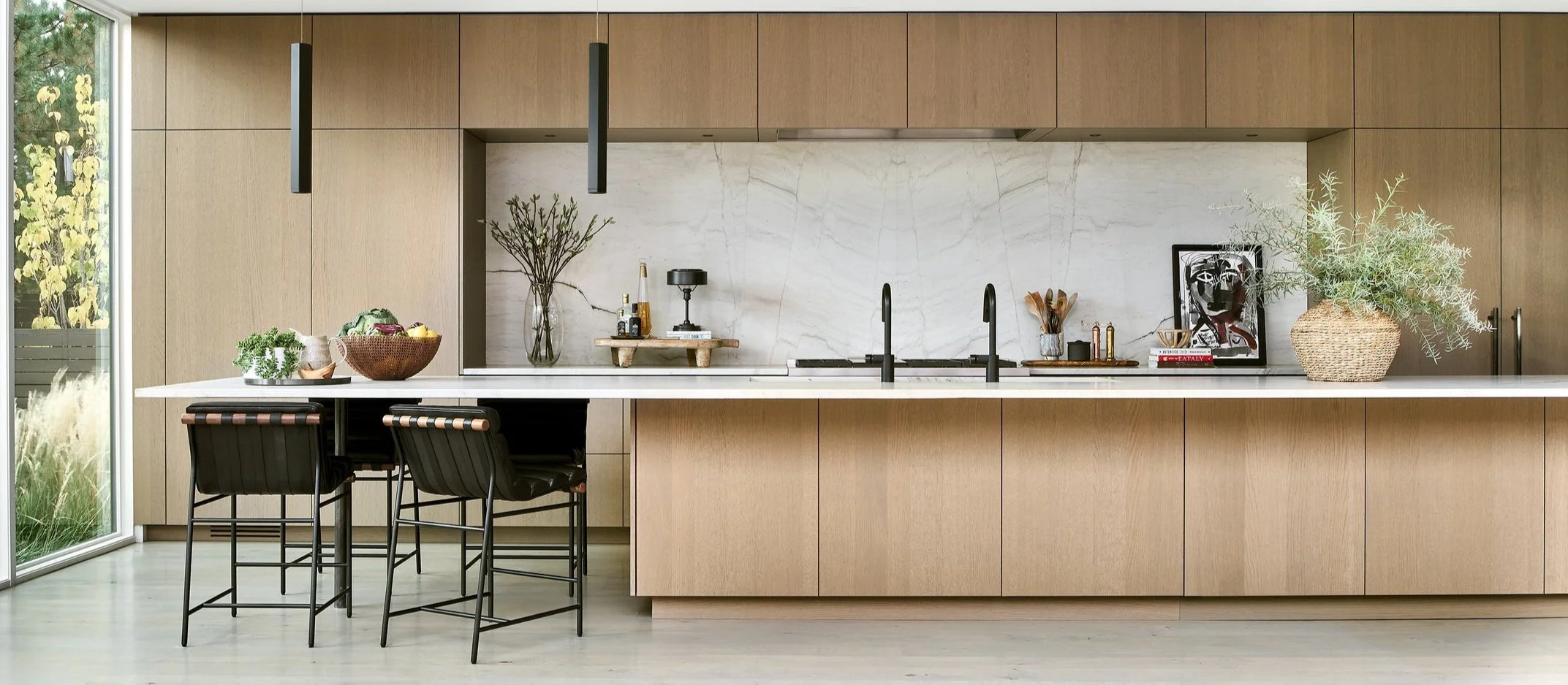 Mondi, Luxury, Chicago, Illinois, Denver, Colorado, Residential Interior Design, Interior Designer, Design Firm, Renovation, Modern, New Construction, Cherry Creek, Warm Palette, Earth Tones, Kitchen, Kitchen Island, Marble, Neutrals