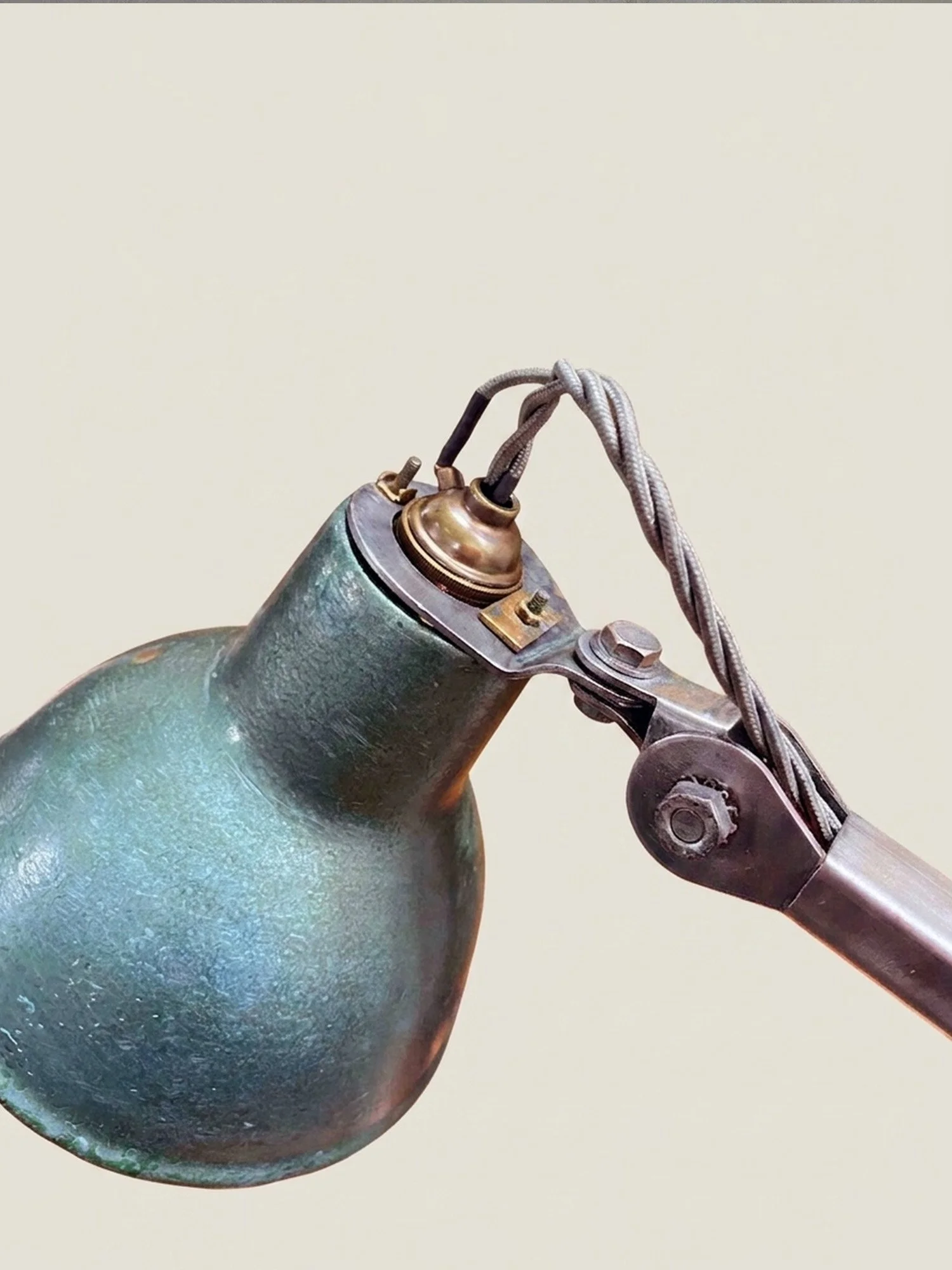 vintage-machinist-lamp-green-shade-connection-detail.jpg