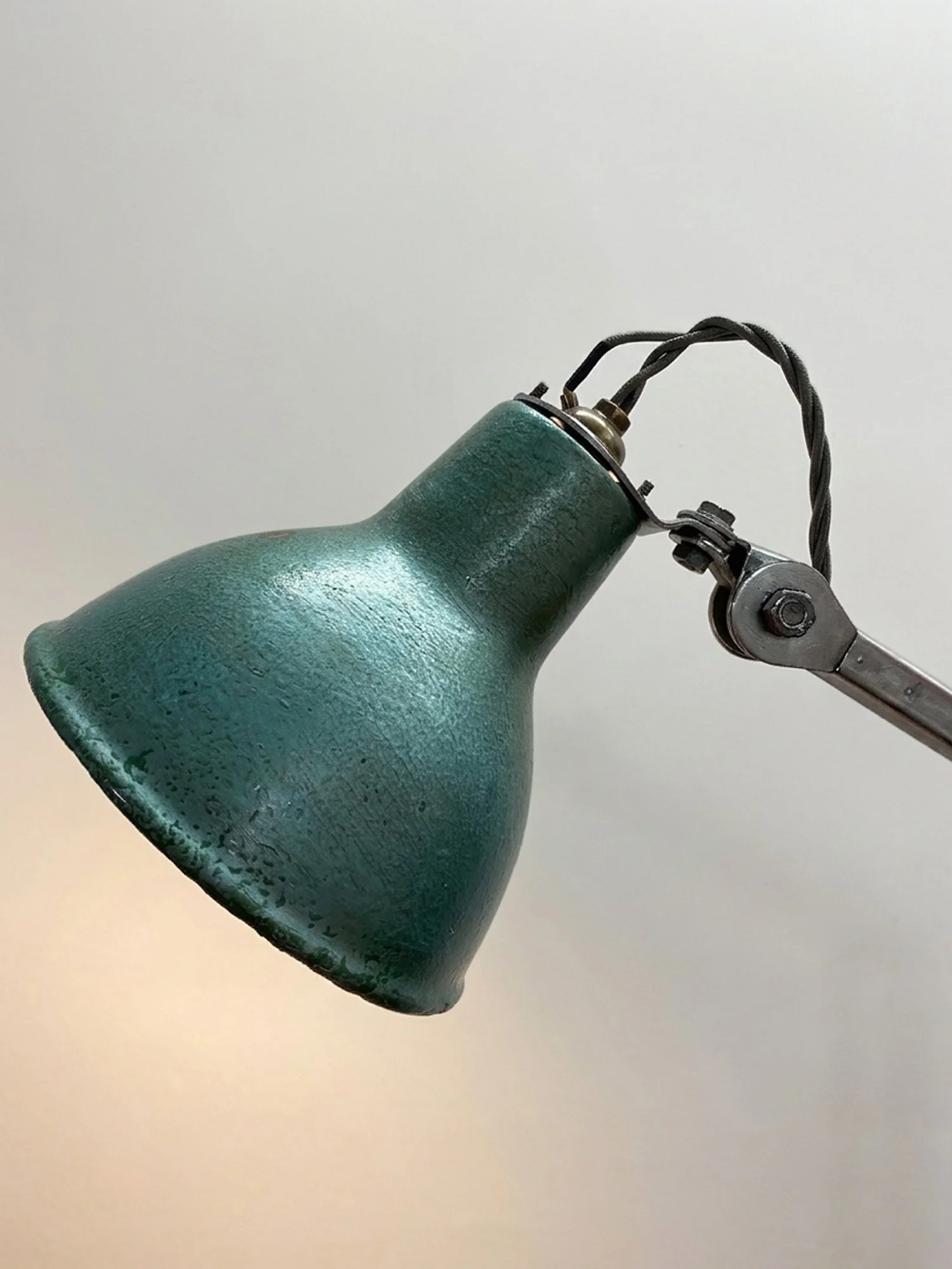 vintage-machinist-lamp-green-shade-detail.jpg