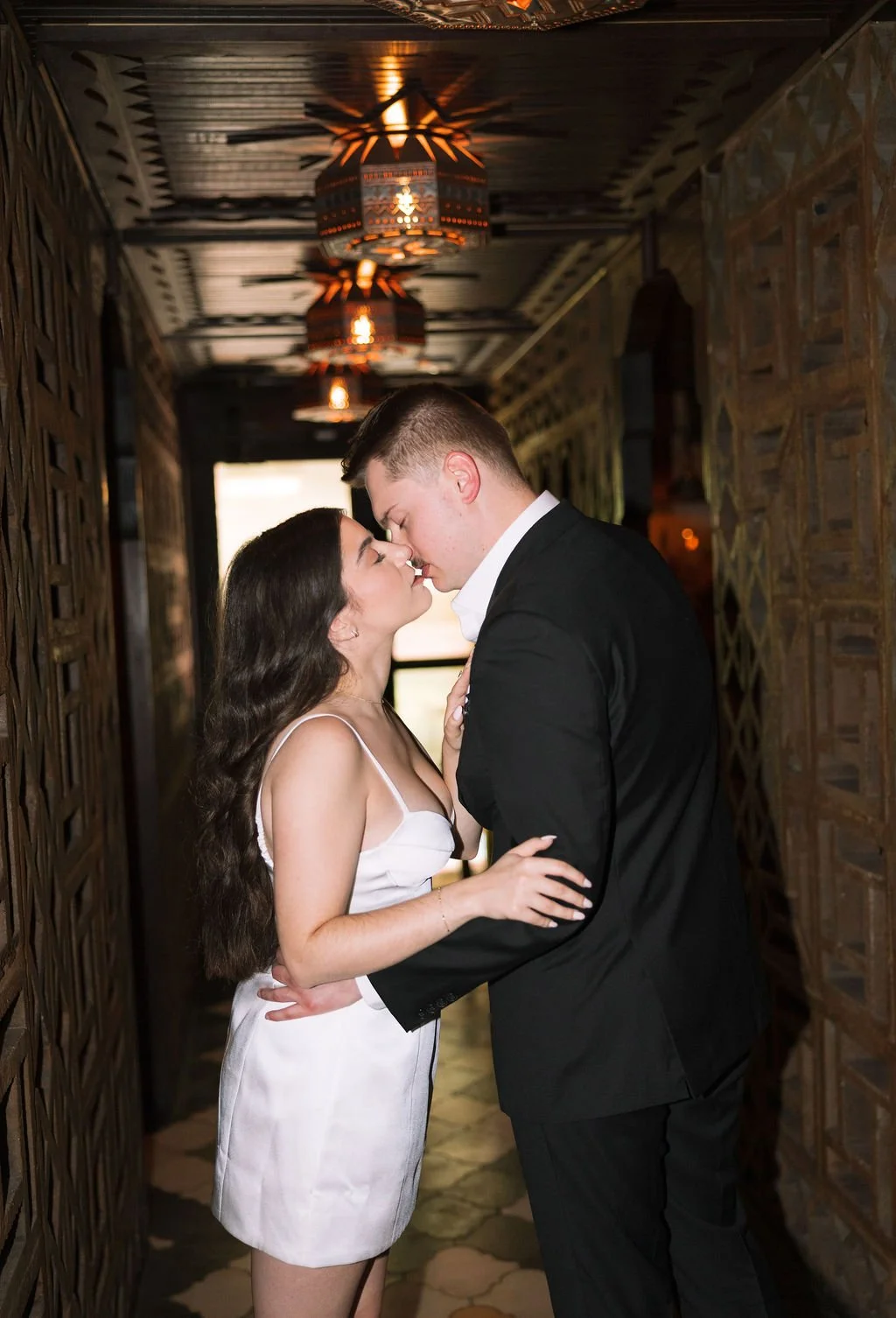 Esquire Tavern San Antonio engagement photos-88.jpg