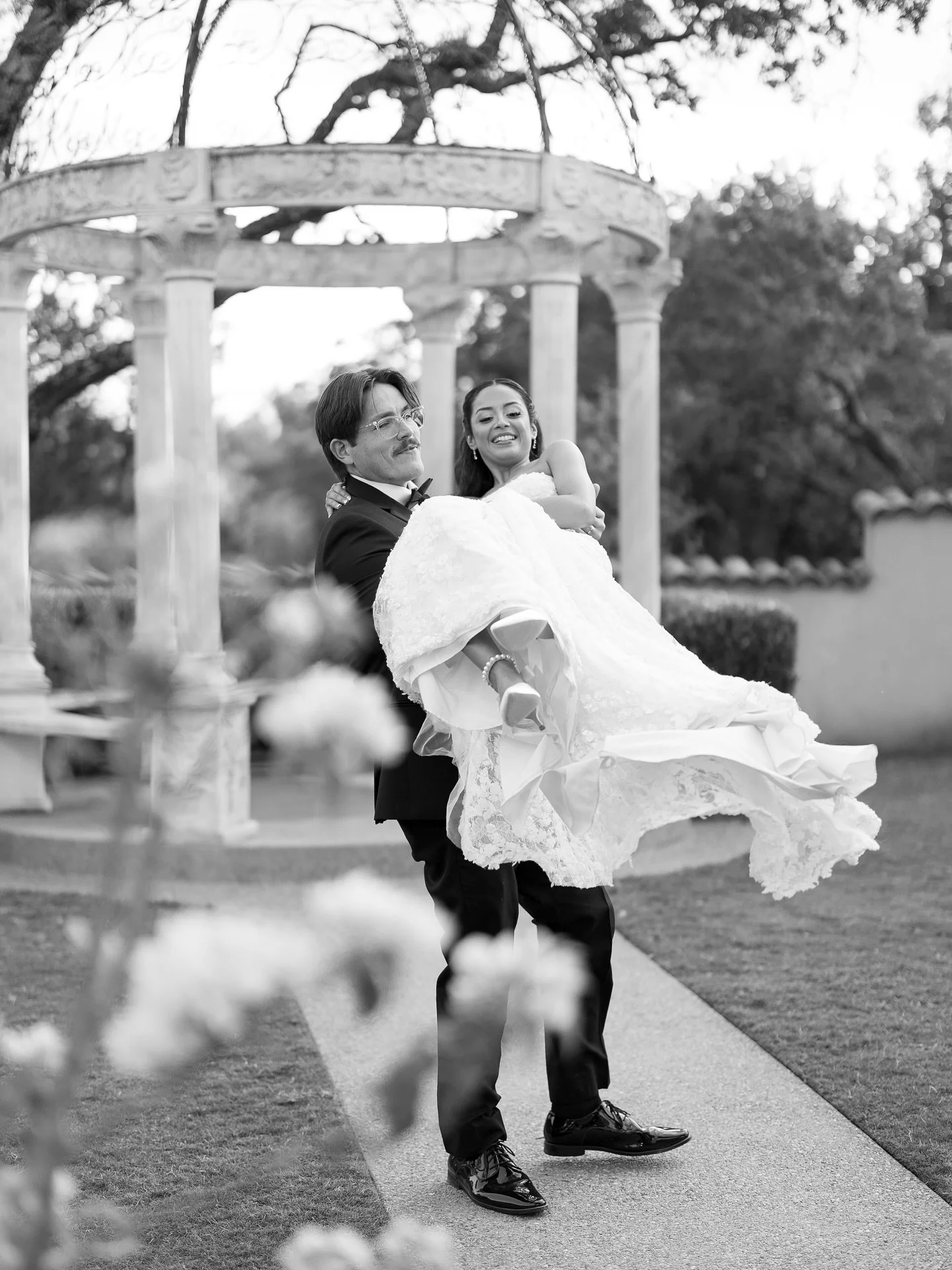 The Kazmierskis | 10.2.25 💌

Austin Wedding Photographer, Austin Wedding Videographer, Austin Wedding Venue