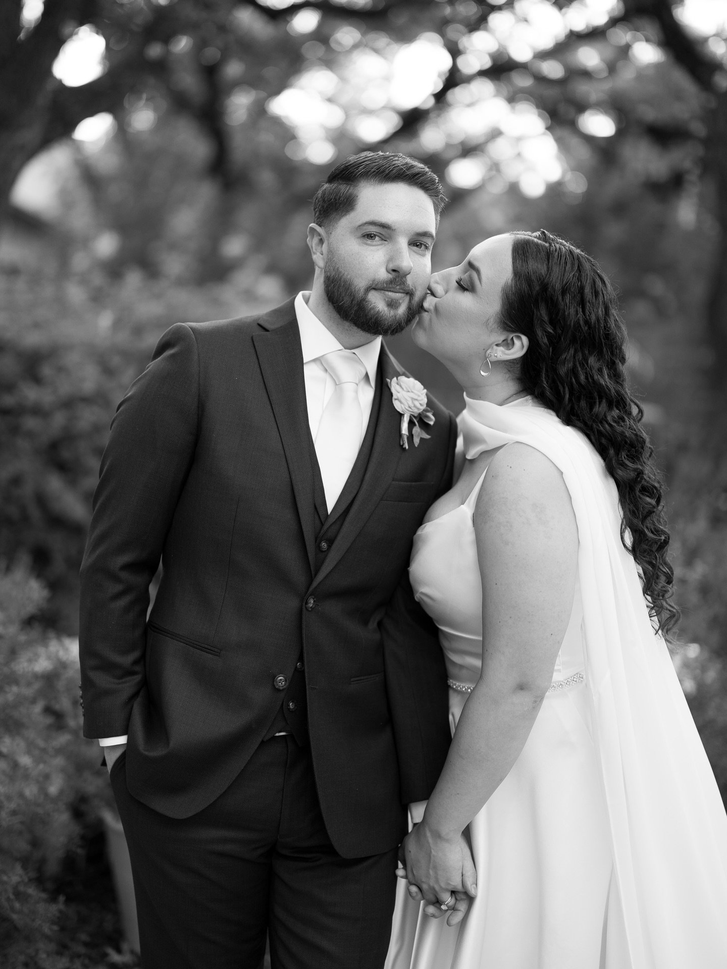 Sneak peeks from the sweetest wedding day with Sophia + Evan ✨💕

San Antonio Wedding Photographer, Austin Wedding Photographer, San Antonio Wedding, San Antonio Wedding Venue