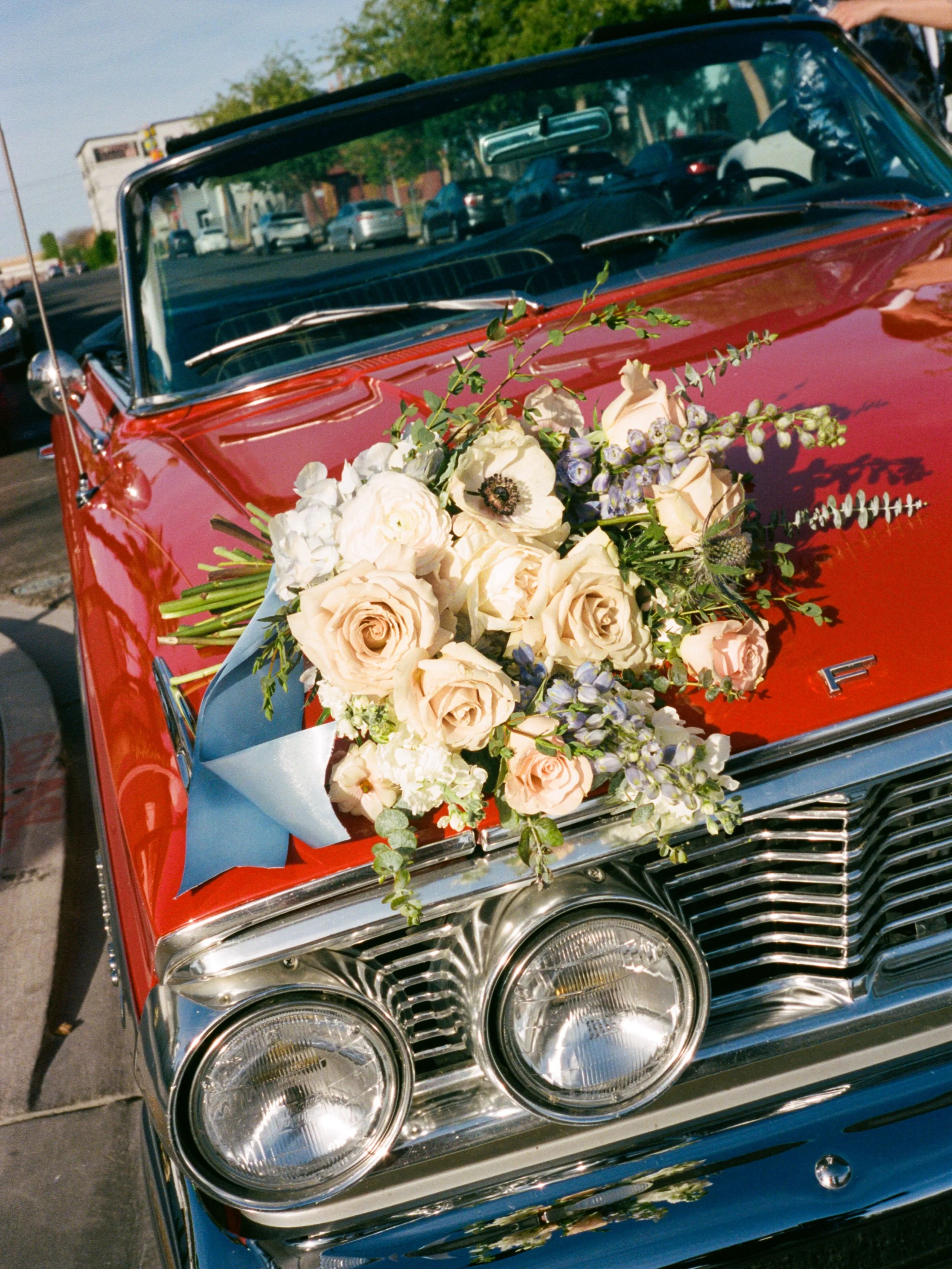 Amber + Casey&rsquo;s Vegas wedding on film babyyyy 🎲🍒🎰✨❤️&zwj;🔥🎞️💍

Vegas Wedding Photographer, Austin Wedding Photographer, Wedding Film Photographer, Documentary Wedding Photographer, Texas Wedding Photographer