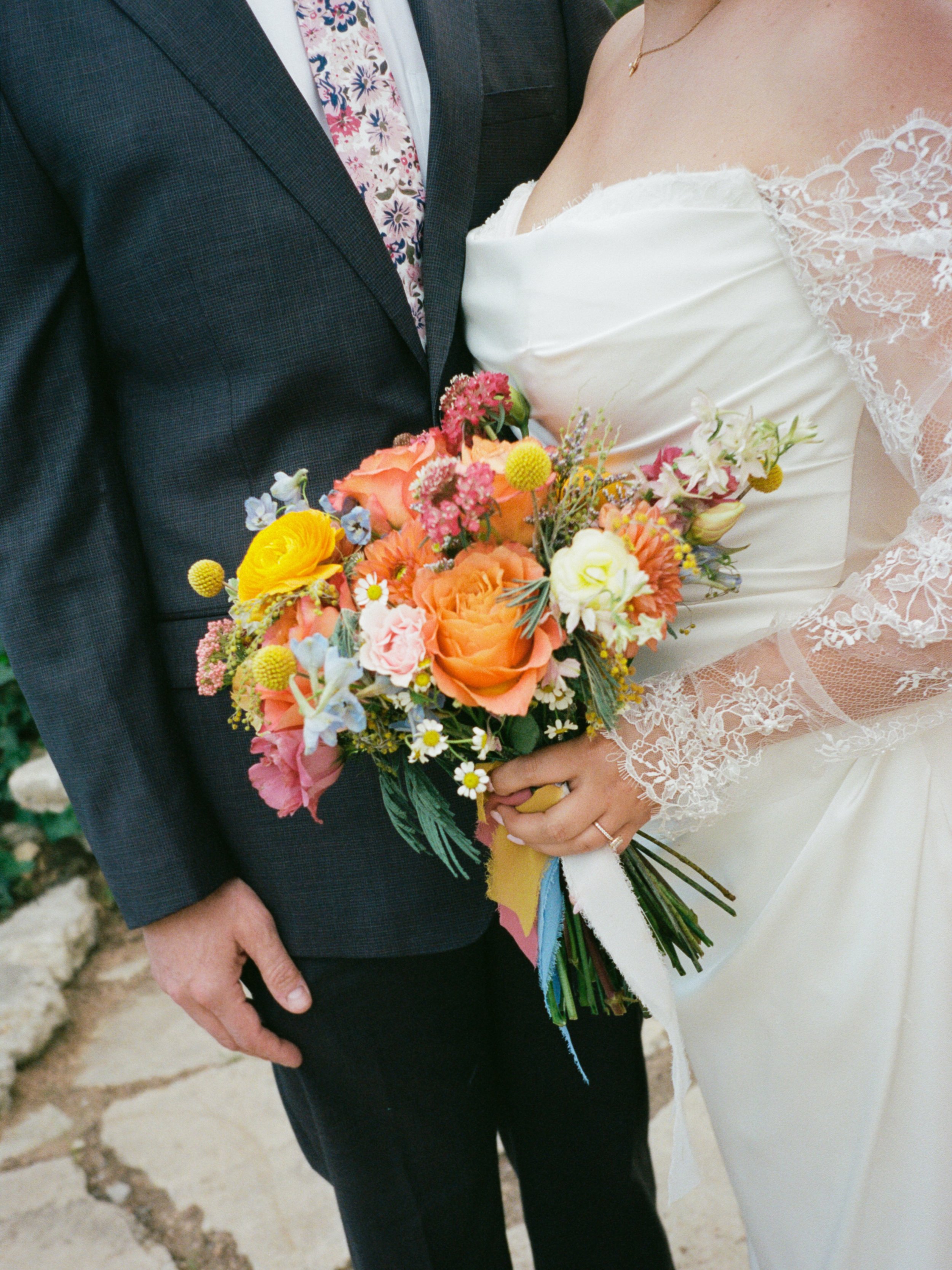 One year after eloping, Adrienne &amp; Mike celebrated with all their favorite people ✨ The day was filled with belly laughs and all of the colorful garden vibes. Here&rsquo;s to honoring your love the way it feels most authentic to you 💕💍

Capture