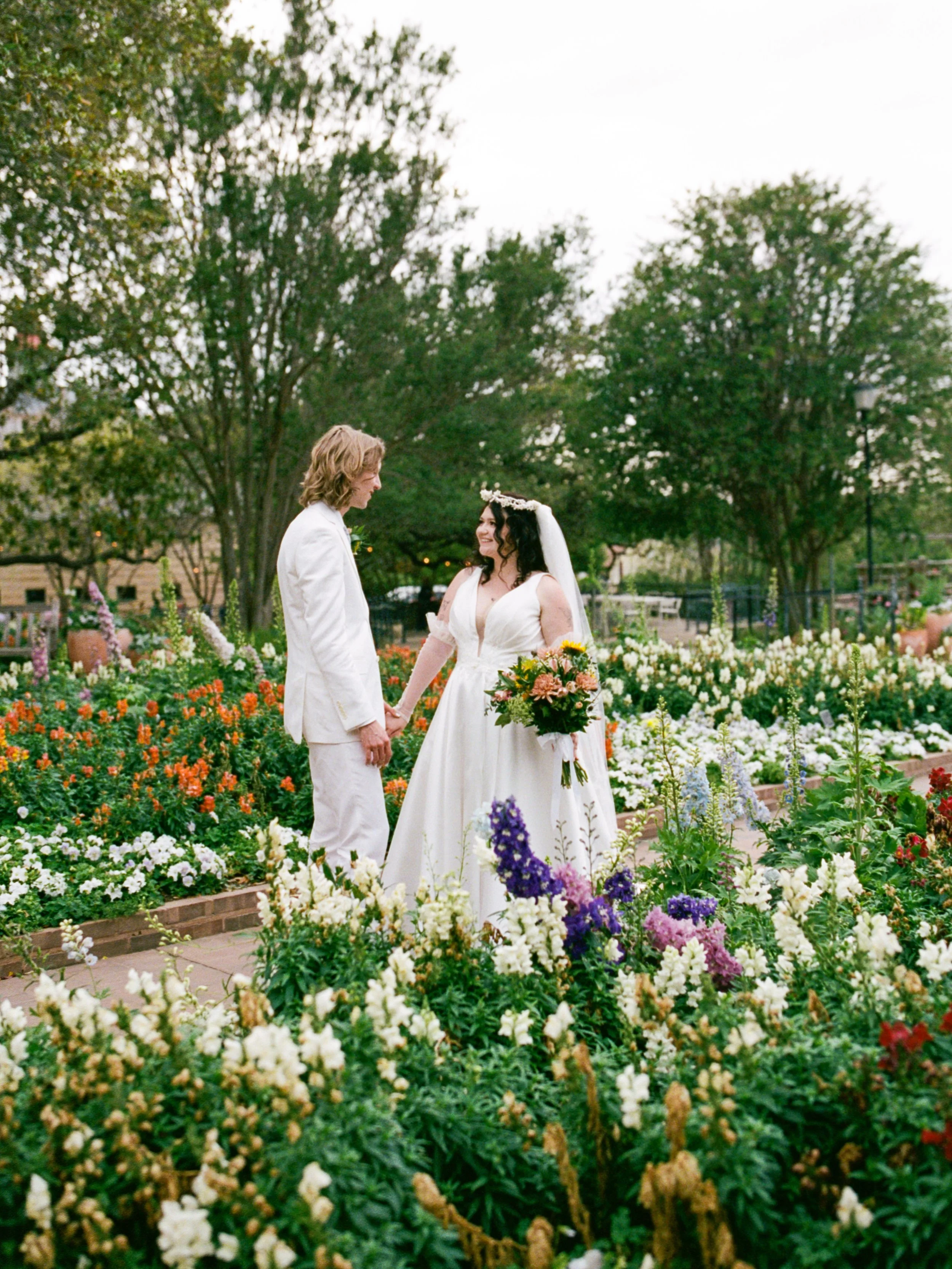 Camryn + Mason ✨ A beautiful wedding day captured on film at the San Antonio Botanical Garden 🎞️💕

San Antonio Wedding Photographer, San Antonio Botanical Garden, San Antonio Wedding Venue, Weddings on Film, Film Wedding Photographer