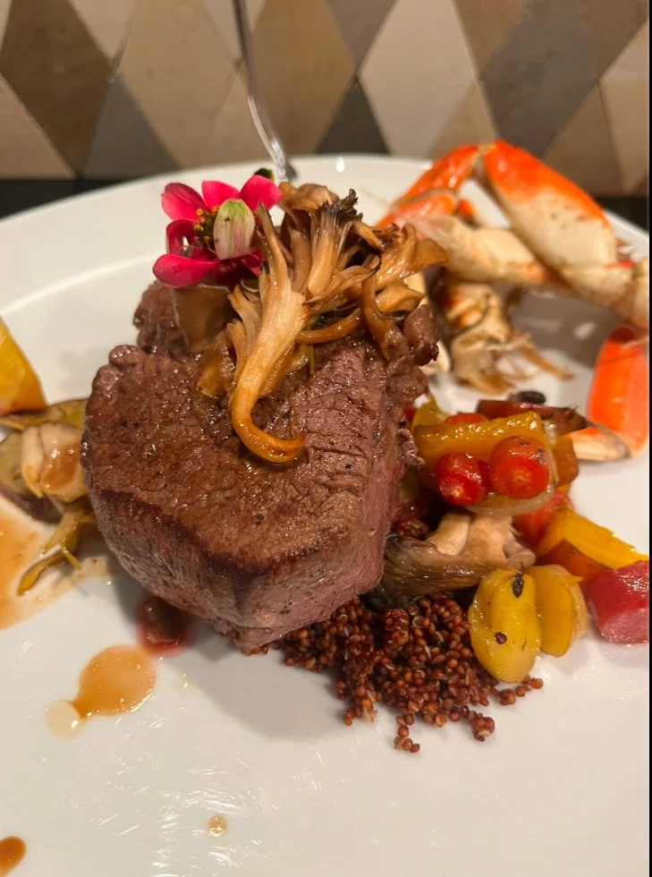 Filetmignon, red quinoa, crab legs, mushrooms.jpg