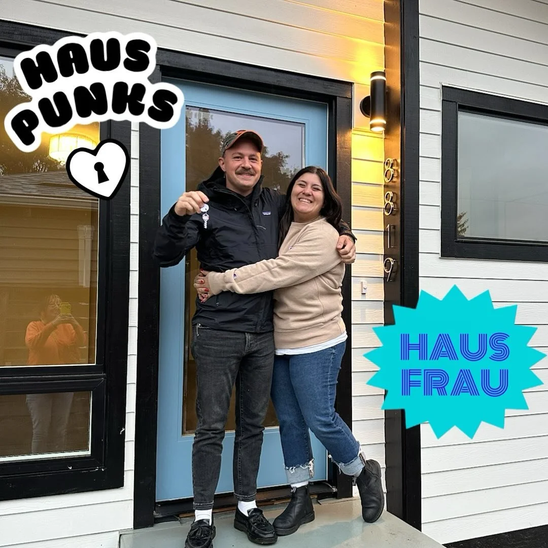 🎃🖤ALL TREATS🖤🎃 for Kristen and Ray closing on Halloween 👻 Happy Key Day!! I couldn&rsquo;t be more excited for these cuties securing their first home in an amazing neighborhood. We met up about a year and half ago for our first consultation and 