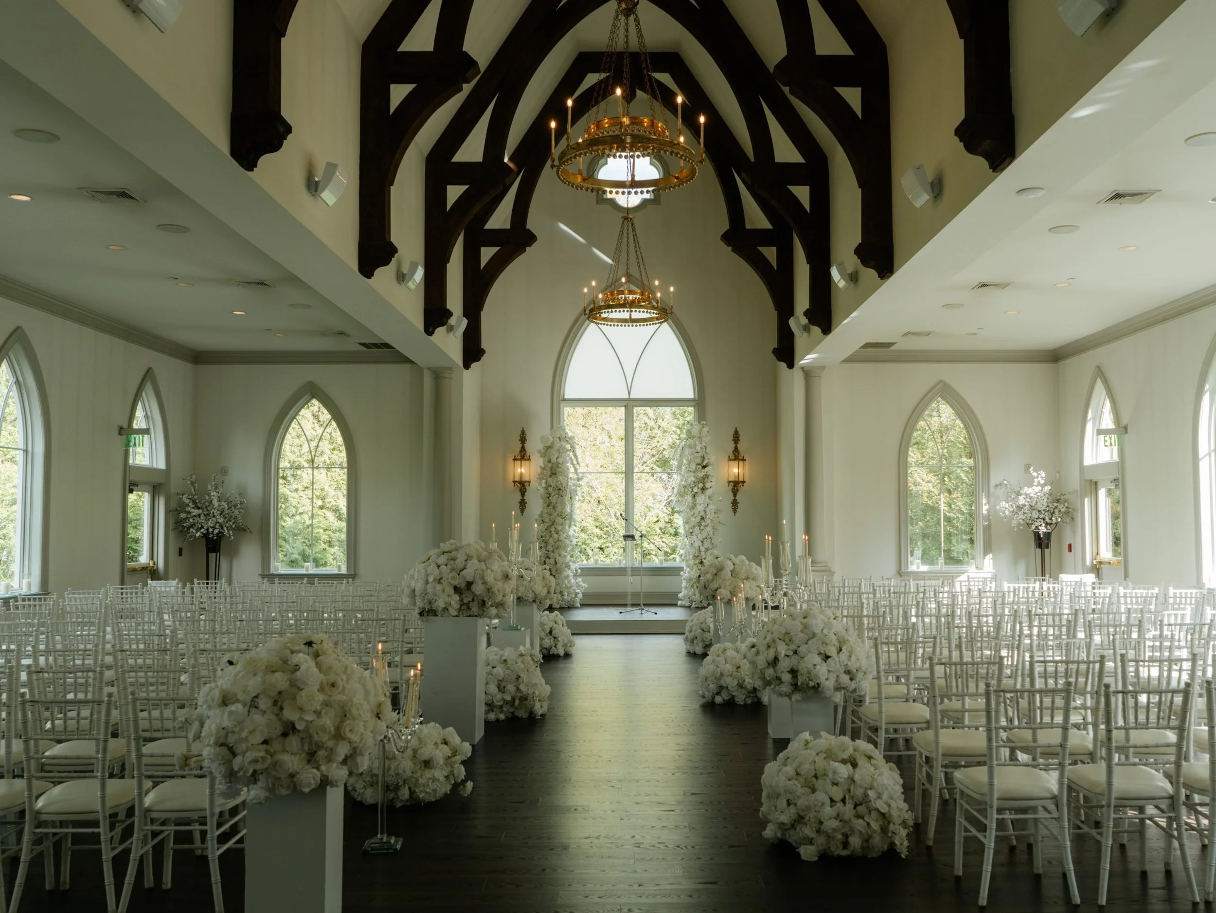 park-chateau-ceremony-aisle-white-roses-candelabras-luxury-florist-nj.jpg