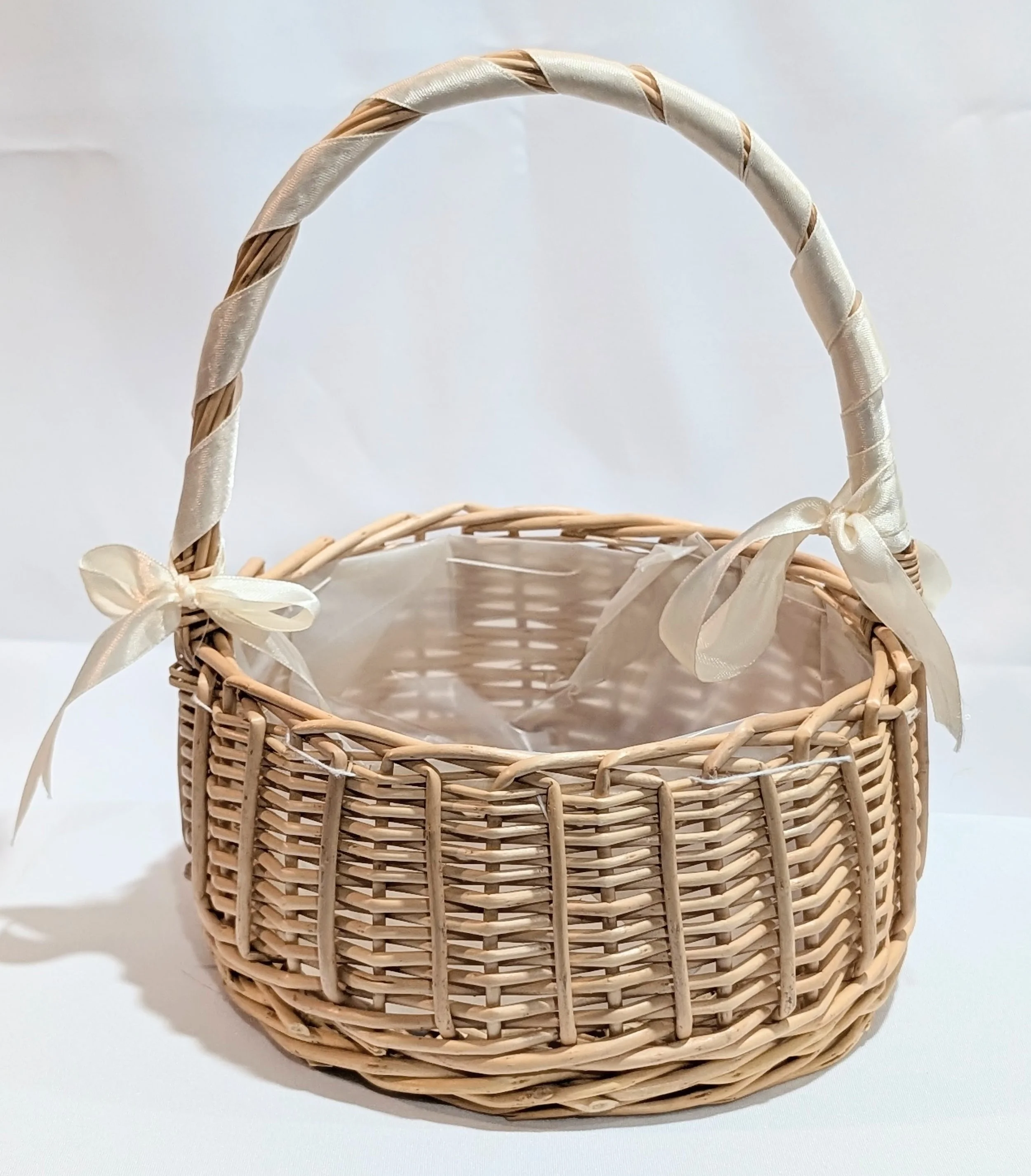 Basket with ribbon, size 8-1/2" diameter, qty 1