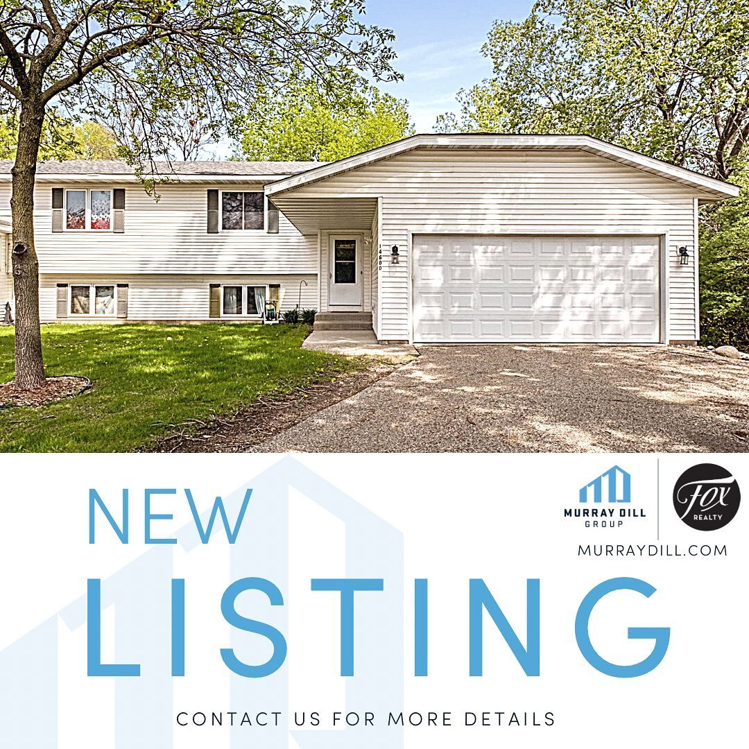 ✨NEW LISTING✨
Lovely twin home nestled on a quiet cul-de-sac 🌳 in Burnsville features 4 Bedrooms 🛏️, 2 bathrooms 🛁 and a finished basement. 

Move in ready with attractive kitchen and dining area 🍴, spacious living room 🛋️, two generous size bed