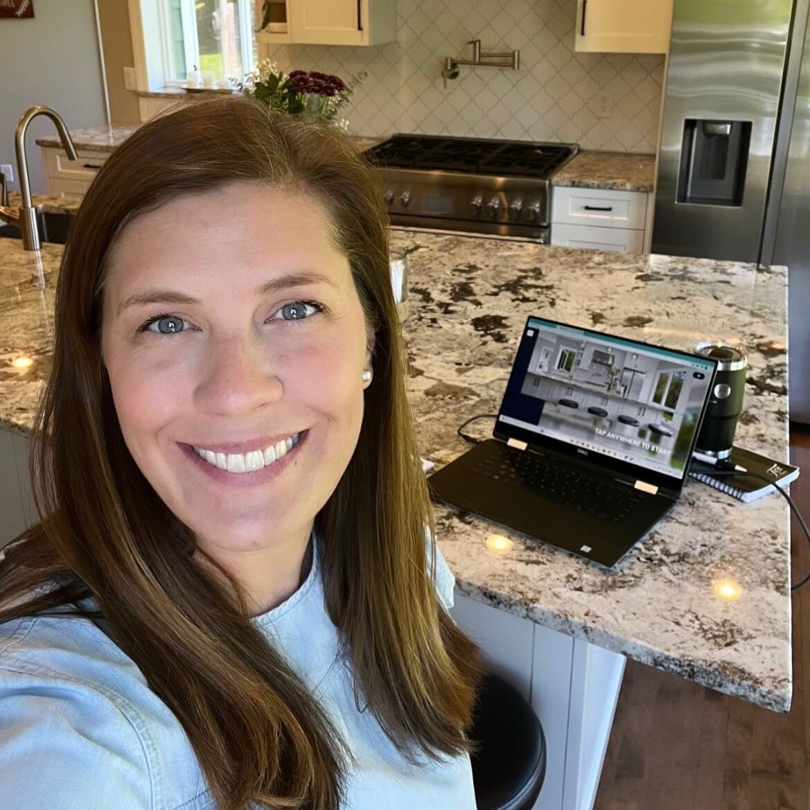 It&rsquo;s a beautiful day for open houses!! 🏡 ☀️ 

If you&rsquo;re ready to buy or sell, or even just starting to think about it, reach out!  We&rsquo;re here to help.  Contact @murraydillgroup for more info.
.
.
.
.
.
#murraydillgroup #foxhomes #f