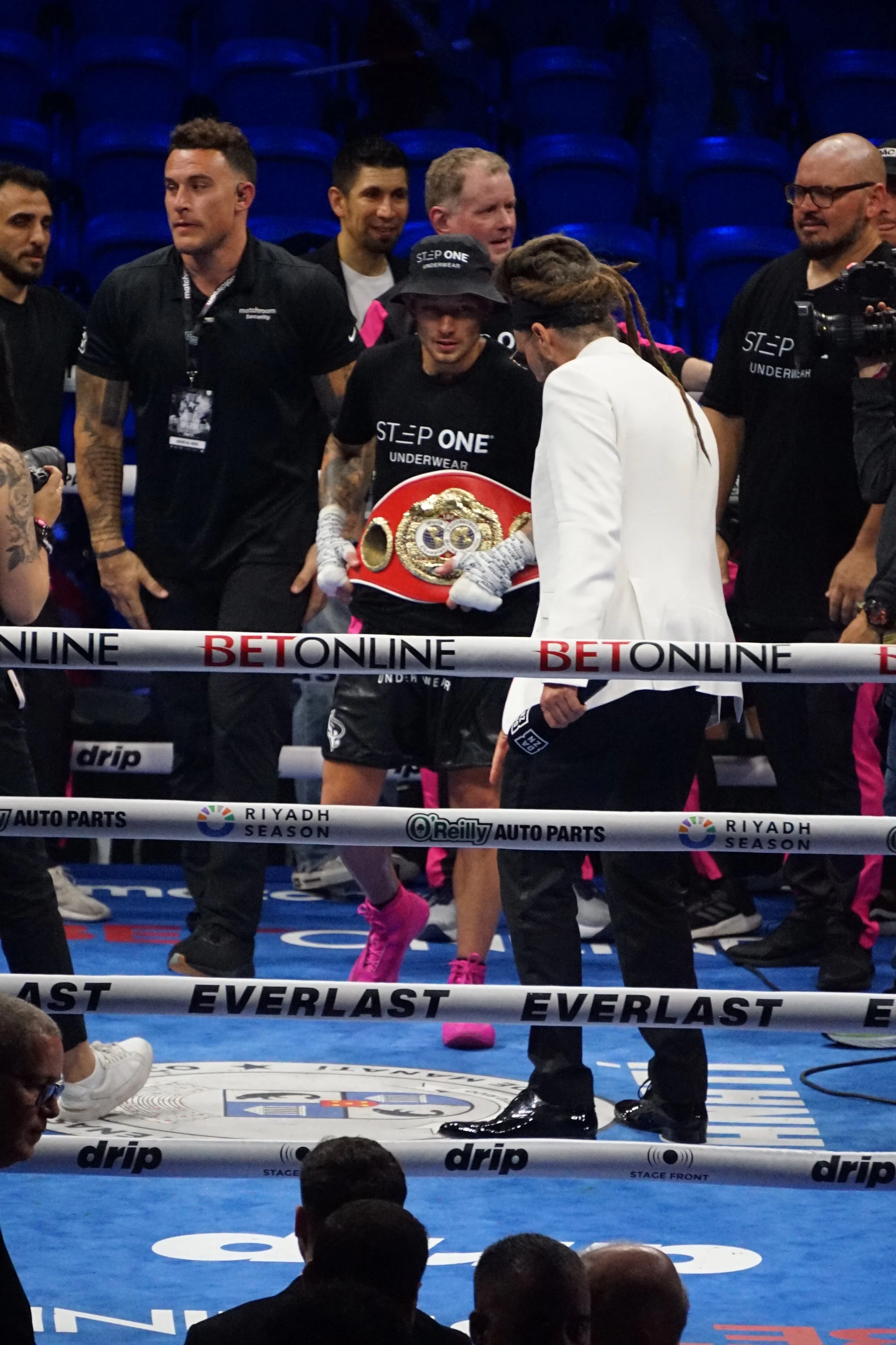 Paro pulls major upset defeating Matias in Puerto Rico.