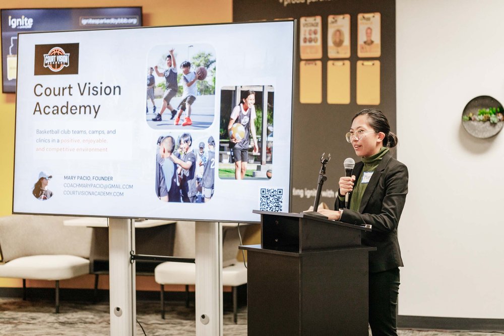 court-vision-academy-business-owner-presenting-at-impact-lab-networking-event.jpg