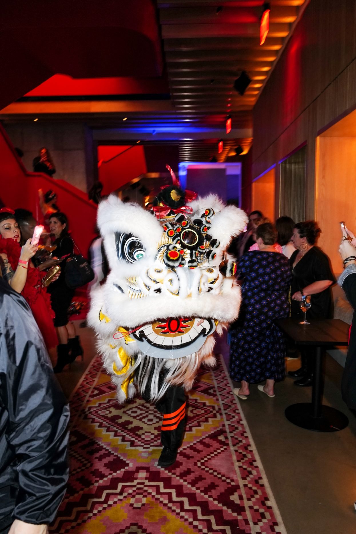 virgin-hotel-new-york-opening-night-party-Lion-Ceremony-at-Virgin-Hotels-NYC1-e1680887606629.jpg