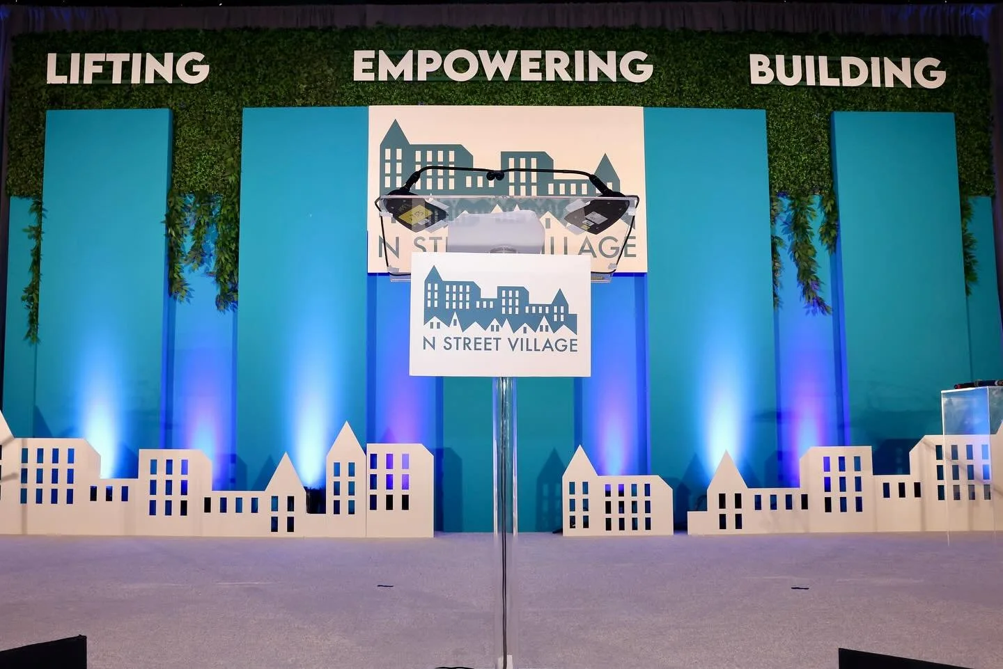 A great stage design doesn't just set the scene - it tells a story. At the N Street Village Gala last week, we kept it simple: three words, one mission, and an evening dedicated to the power of community. 💜✨

Swipe to the end to relive the night! 👏