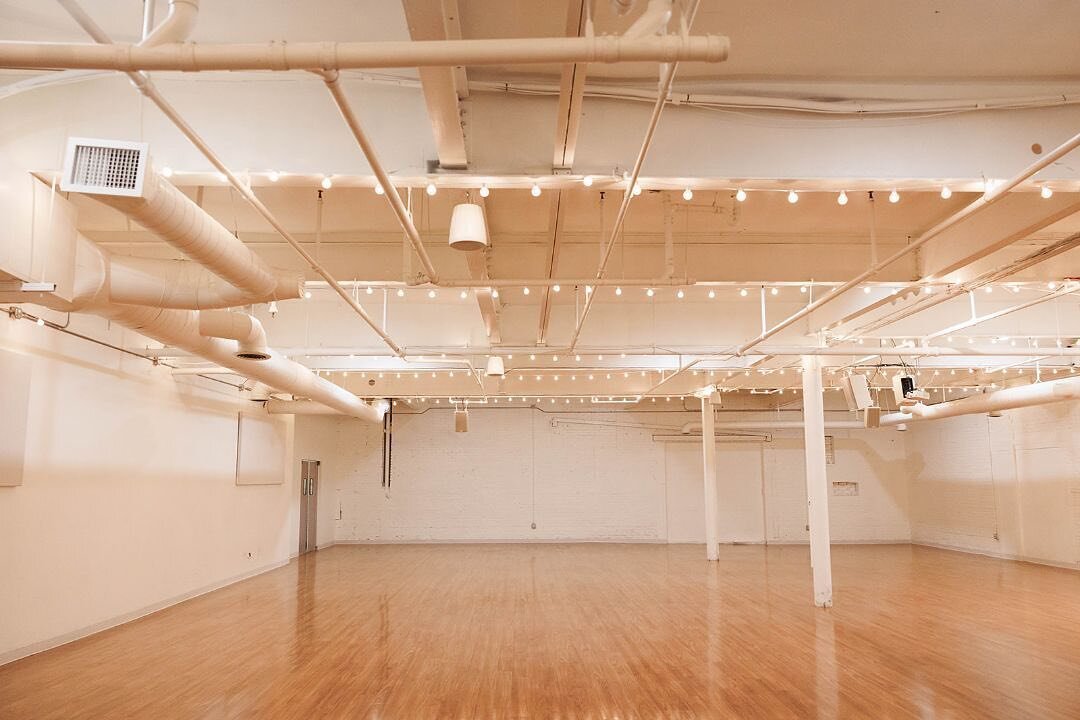 Are you following our mama page @monikerevents? Each week we&rsquo;re showcasing blank slate photos for our venues! 

Today is our turn since @erinmarton blessed us with updated blank slate photos of our newly renovated space 🤤 check out our story t